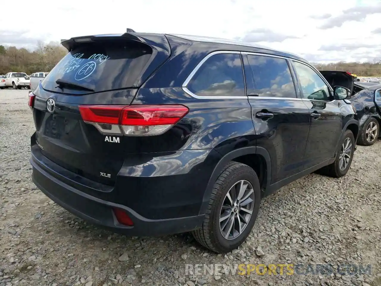 4 Фотография поврежденного автомобиля 5TDKZRFH0KS552257 TOYOTA HIGHLANDER 2019