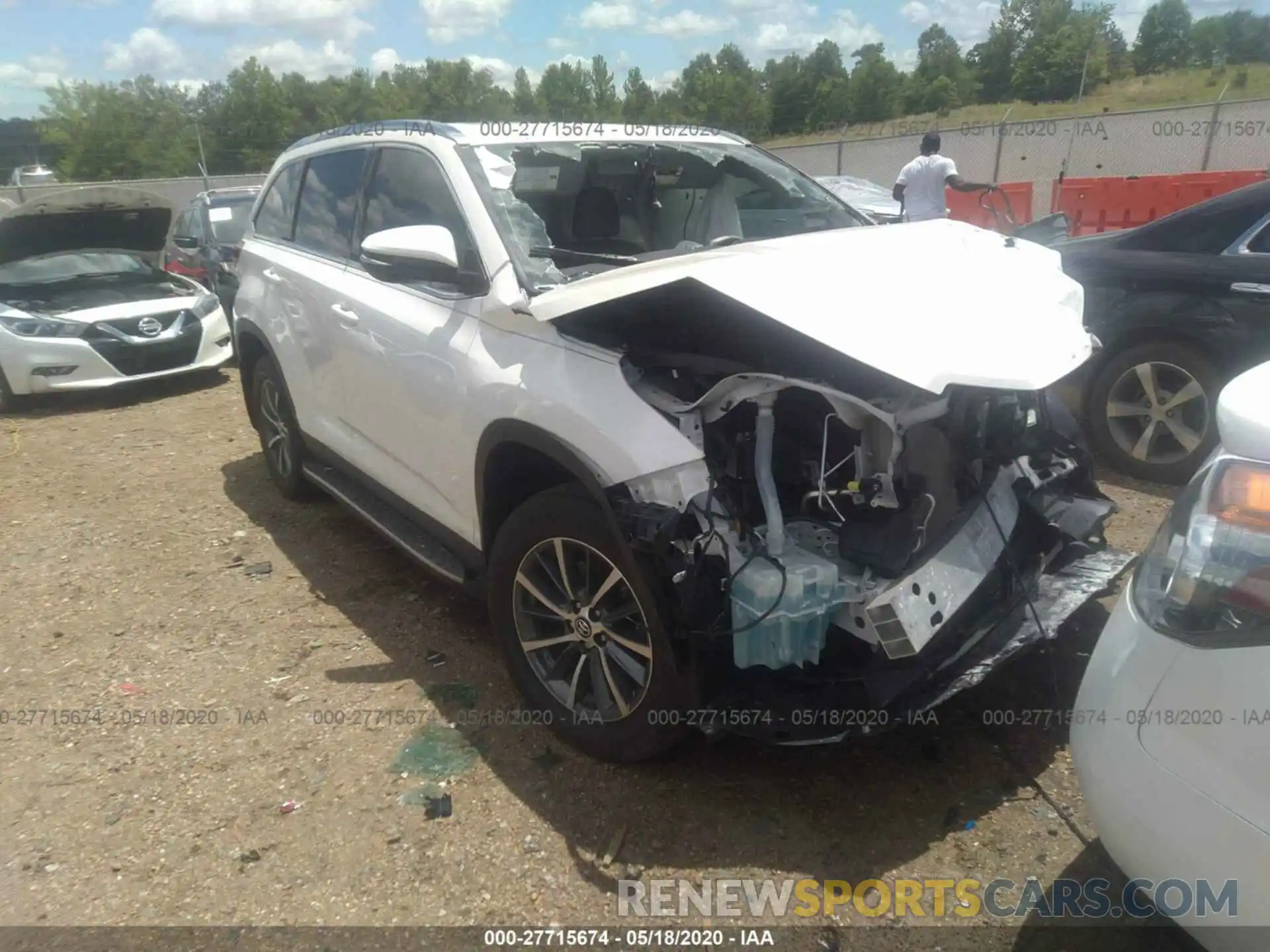 1 Photograph of a damaged car 5TDKZRFH0KS556261 TOYOTA HIGHLANDER 2019