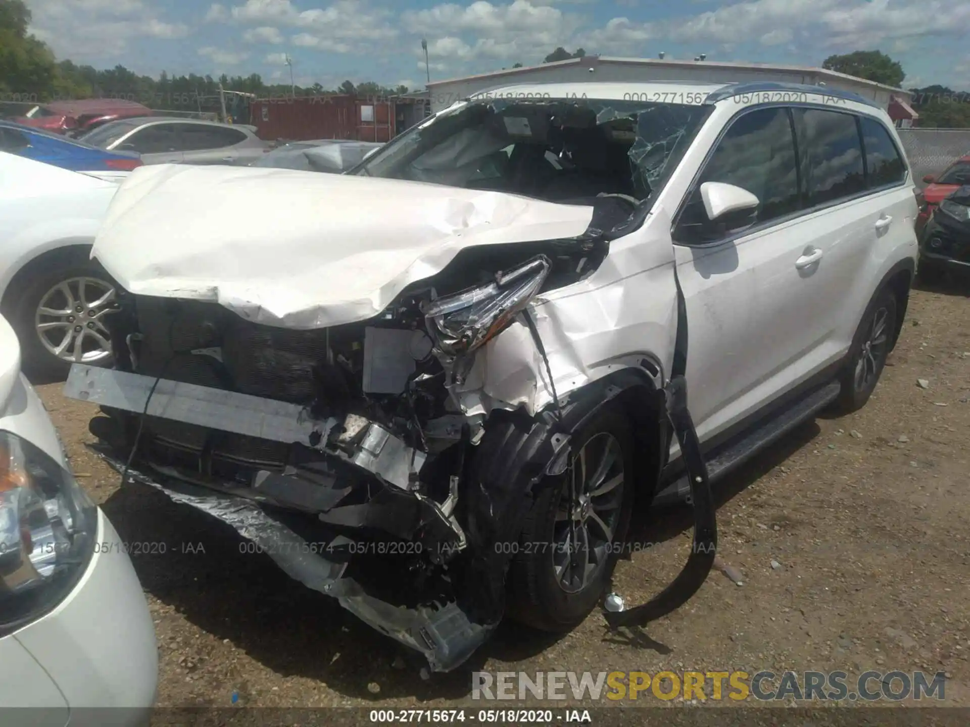 2 Photograph of a damaged car 5TDKZRFH0KS556261 TOYOTA HIGHLANDER 2019