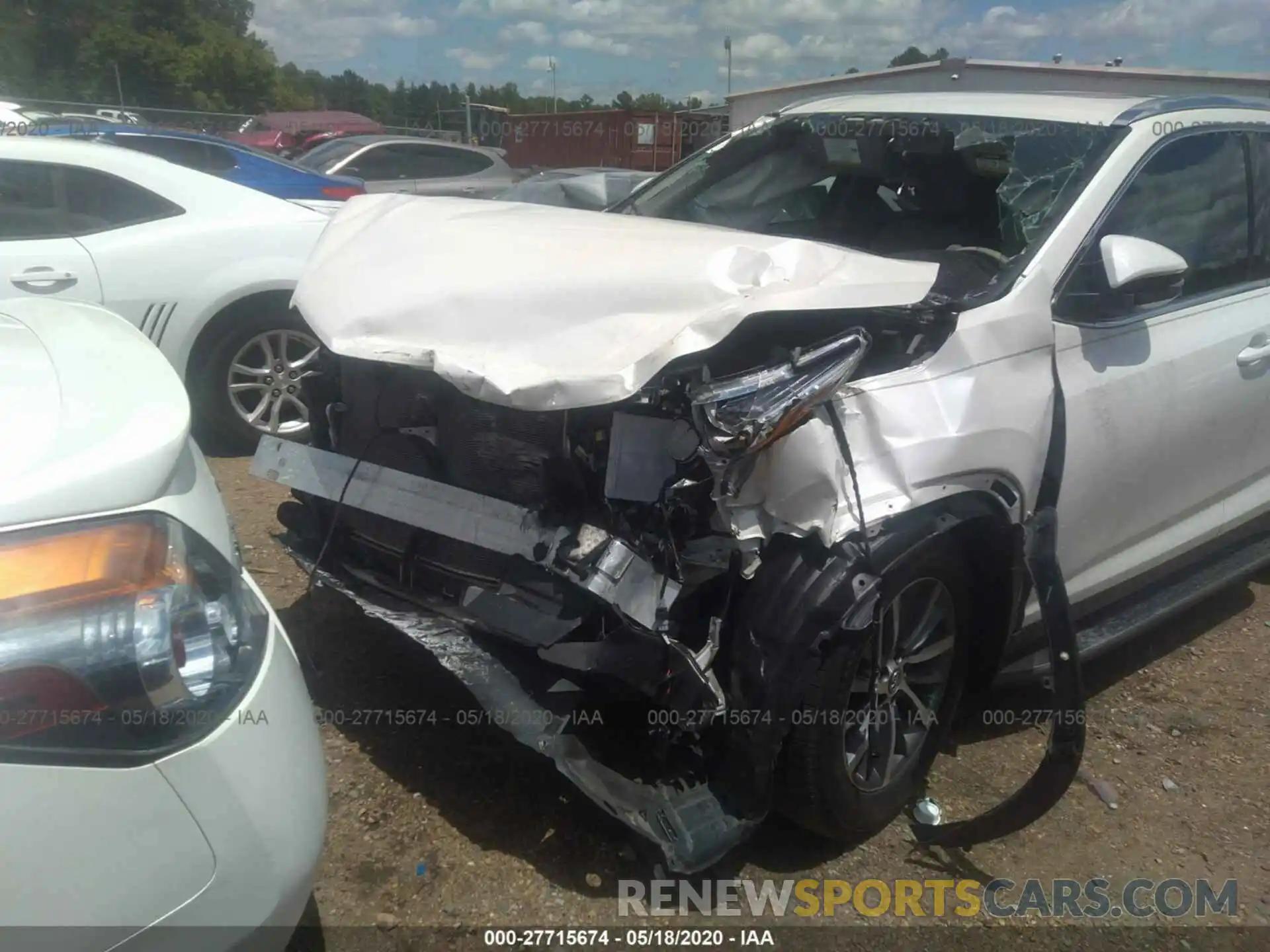 6 Photograph of a damaged car 5TDKZRFH0KS556261 TOYOTA HIGHLANDER 2019