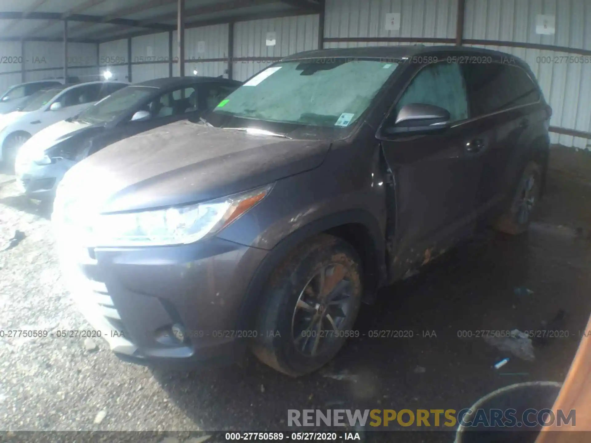 2 Photograph of a damaged car 5TDKZRFH0KS556681 TOYOTA HIGHLANDER 2019