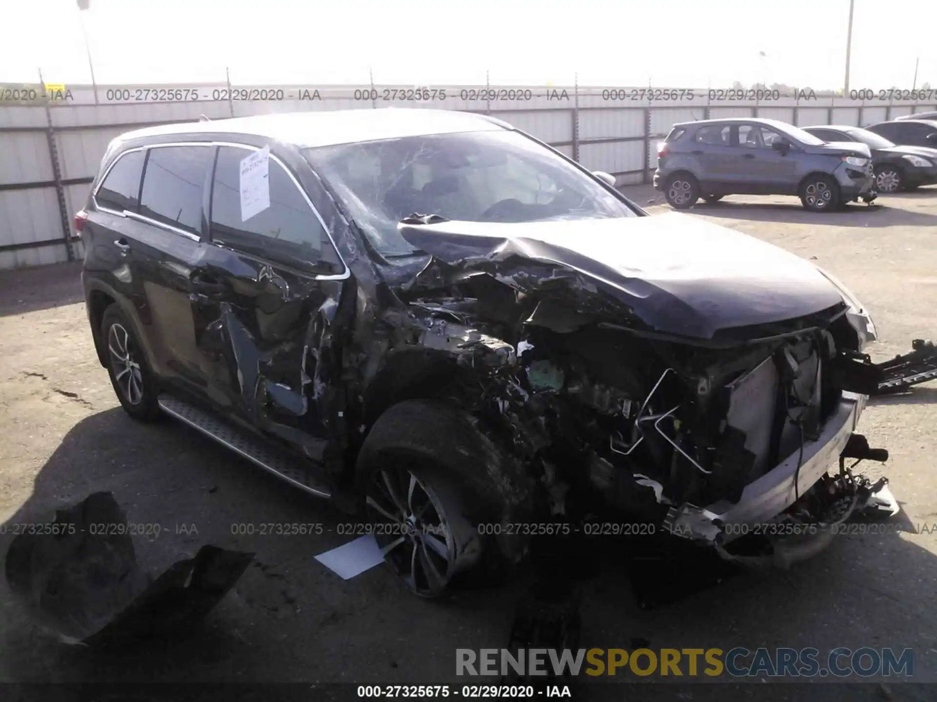 1 Photograph of a damaged car 5TDKZRFH0KS561590 TOYOTA HIGHLANDER 2019