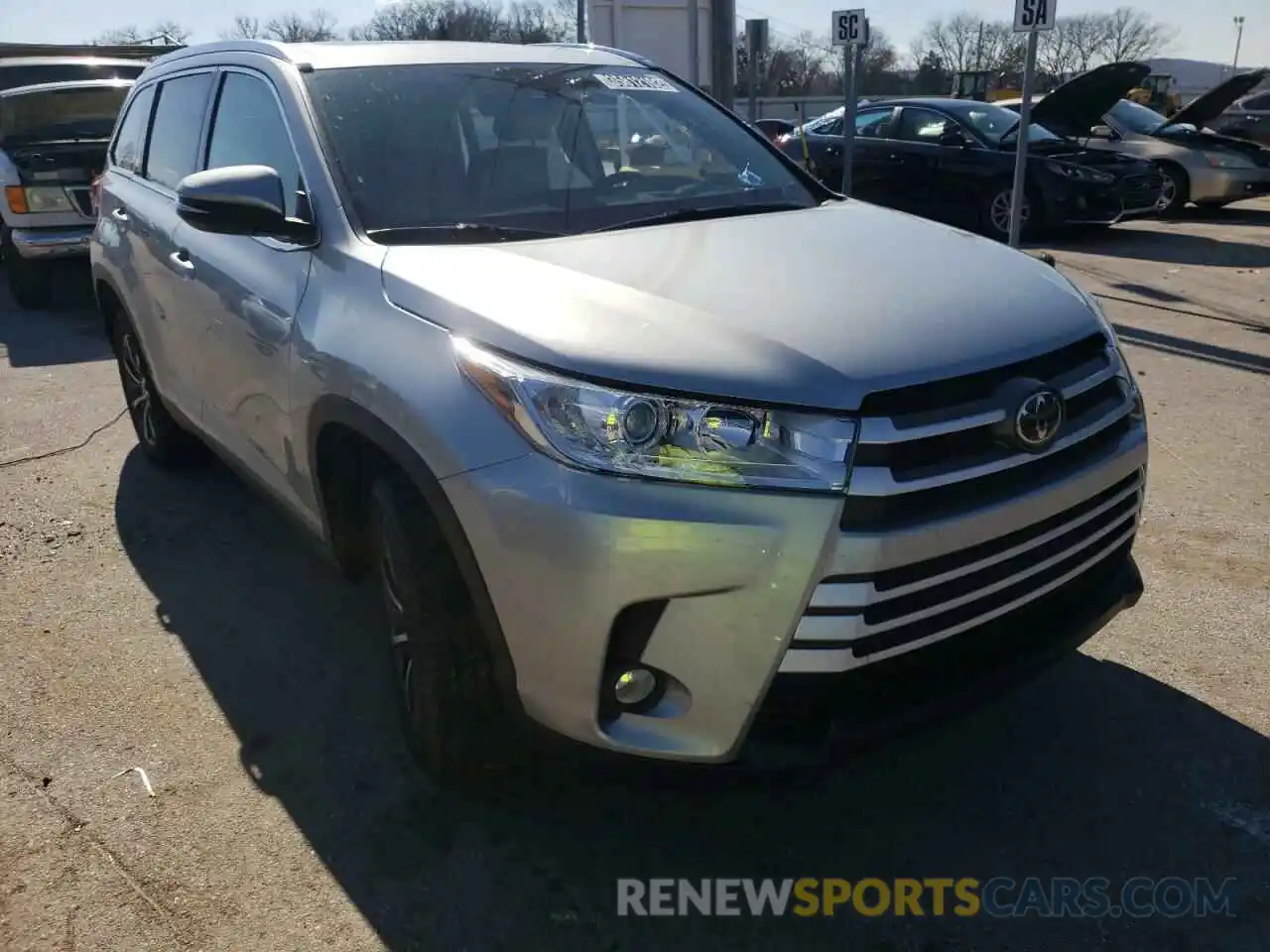 1 Photograph of a damaged car 5TDKZRFH0KS565378 TOYOTA HIGHLANDER 2019