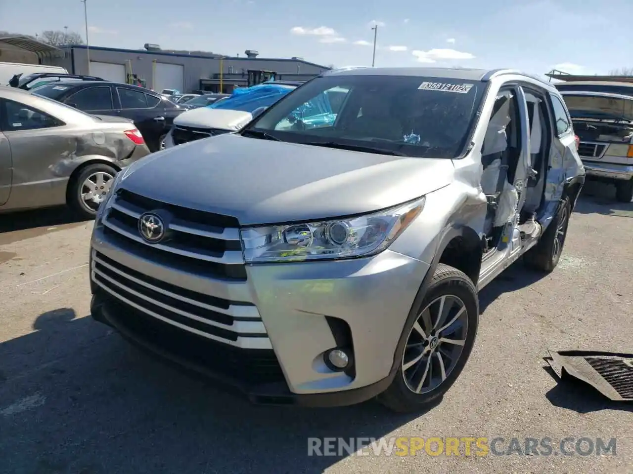 2 Photograph of a damaged car 5TDKZRFH0KS565378 TOYOTA HIGHLANDER 2019