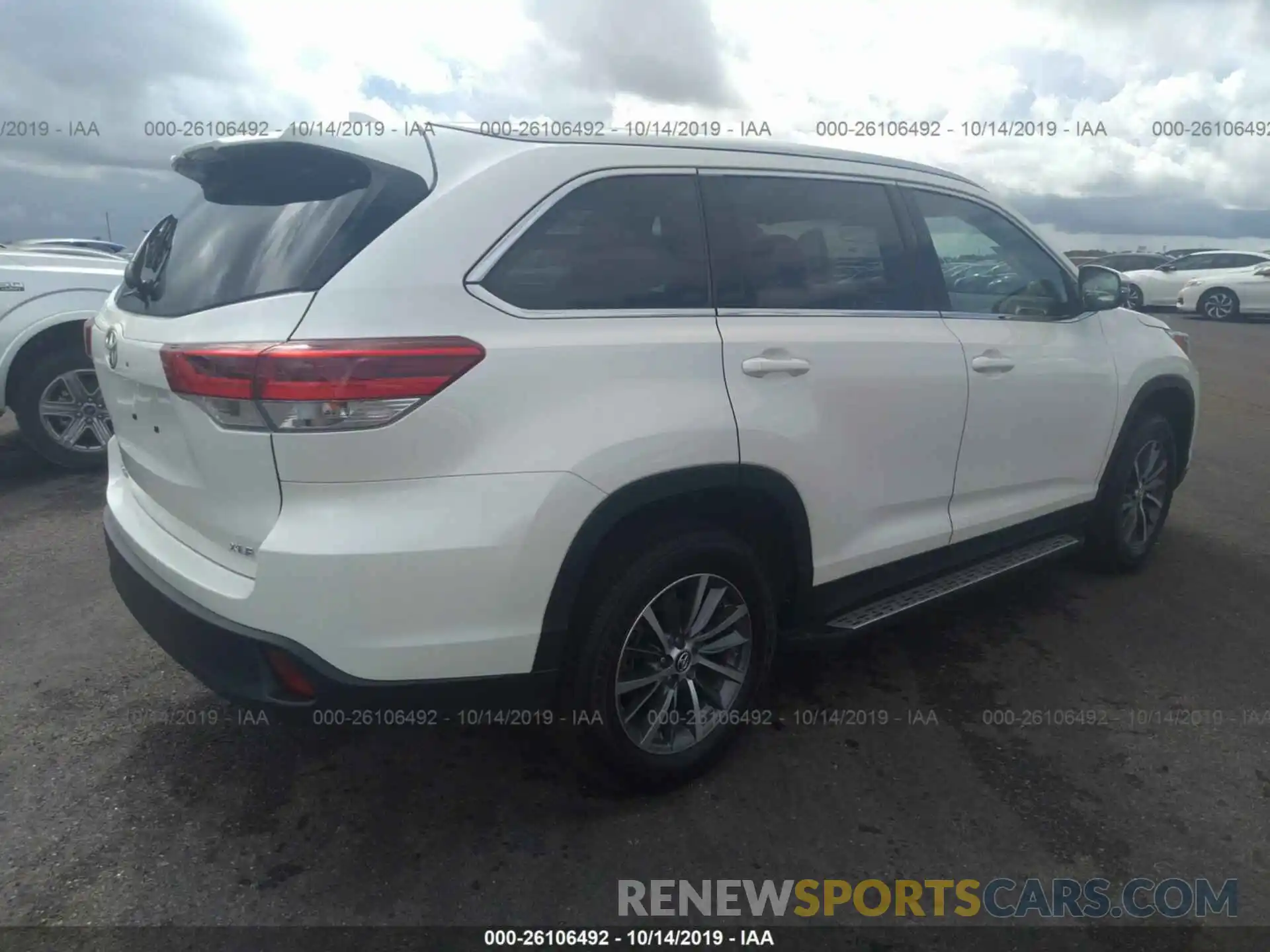 4 Фотография поврежденного автомобиля 5TDKZRFH0KS571620 TOYOTA HIGHLANDER 2019