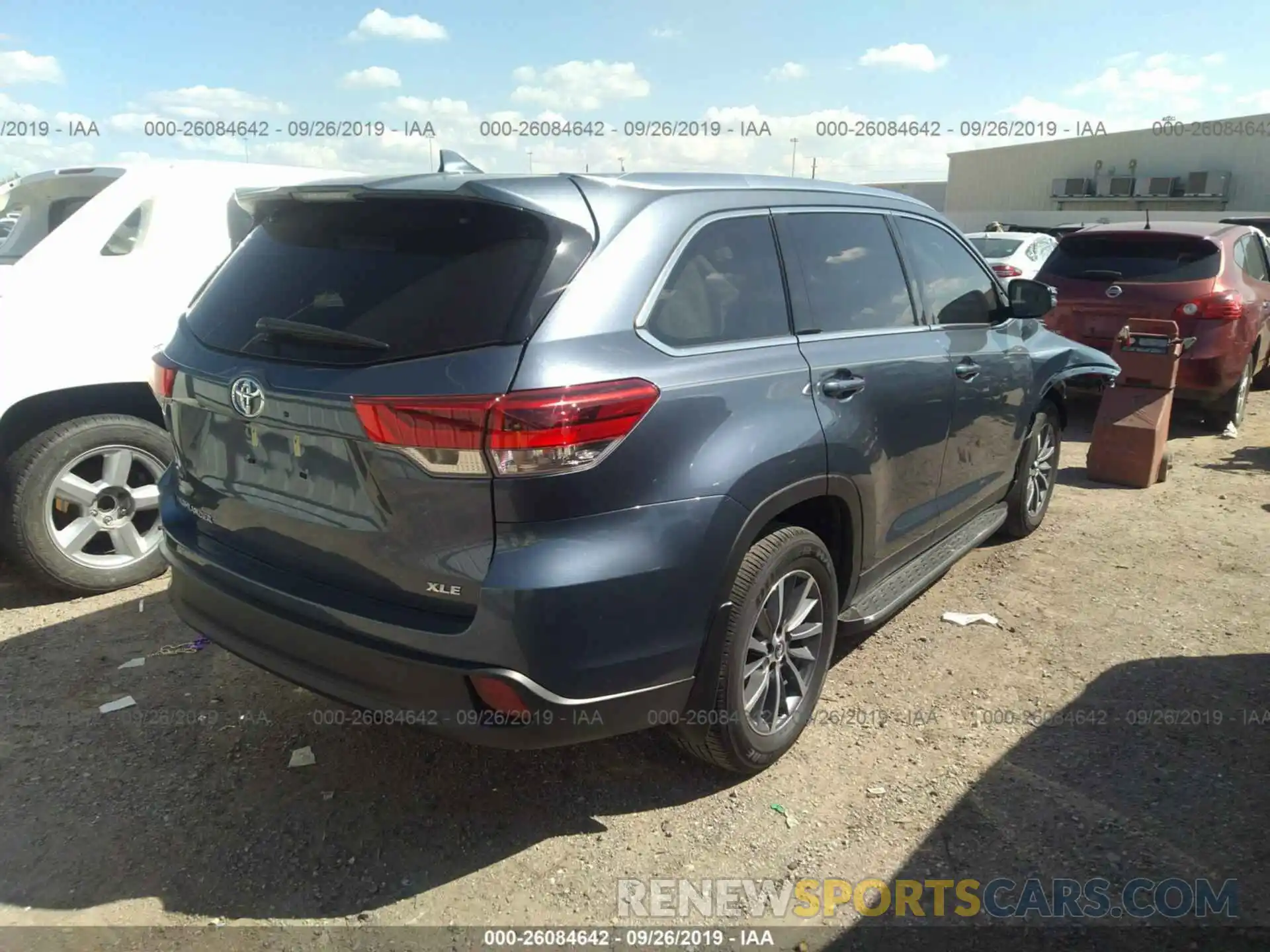 4 Фотография поврежденного автомобиля 5TDKZRFH1KS301960 TOYOTA HIGHLANDER 2019