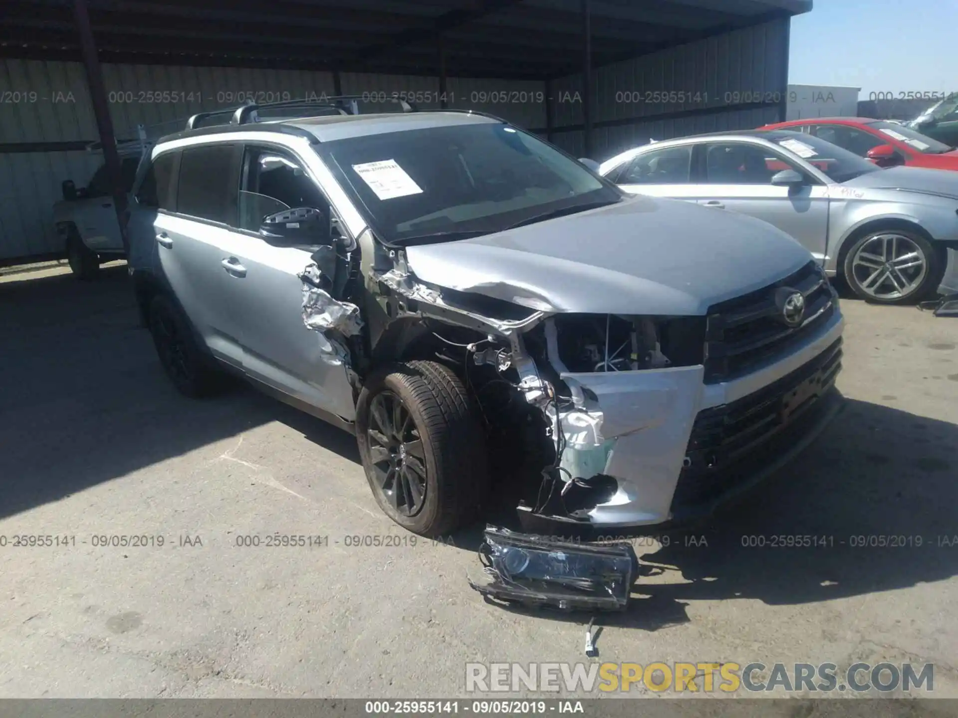 1 Photograph of a damaged car 5TDKZRFH1KS309623 TOYOTA HIGHLANDER 2019