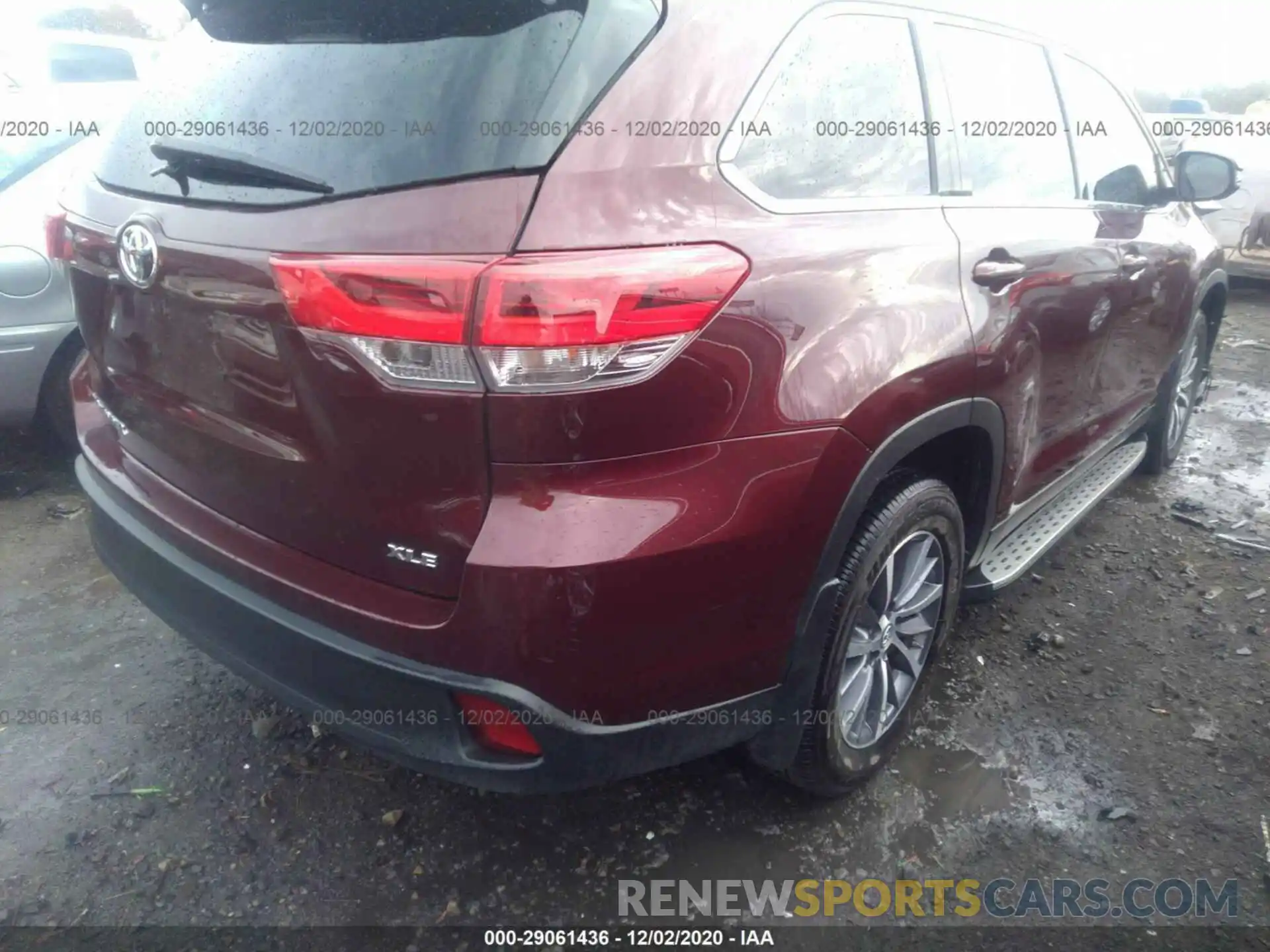 4 Photograph of a damaged car 5TDKZRFH1KS311534 TOYOTA HIGHLANDER 2019