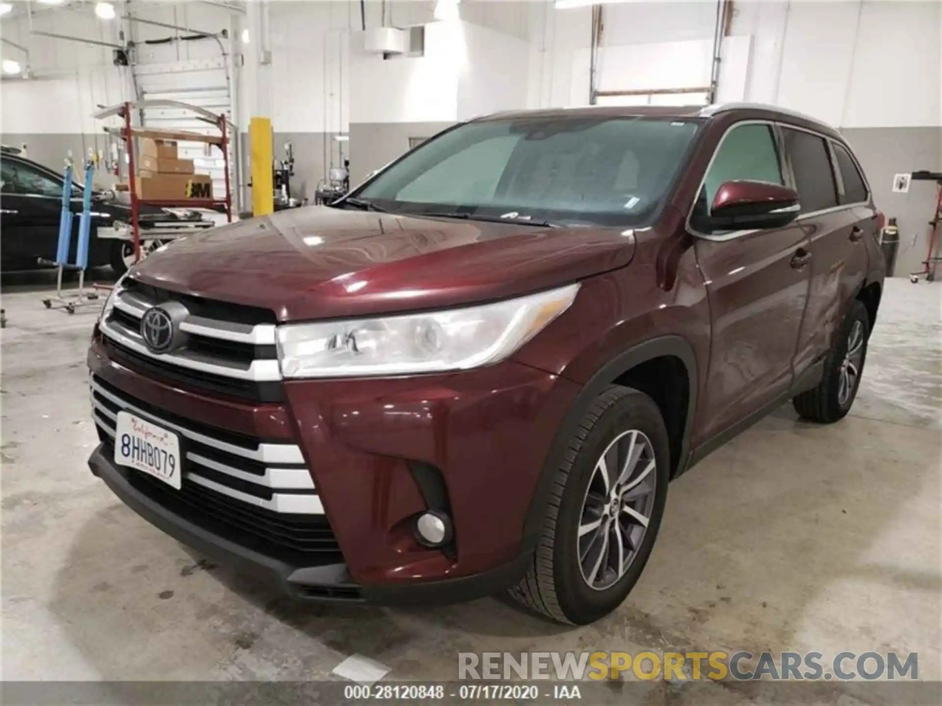 3 Фотография поврежденного автомобиля 5TDKZRFH1KS315048 TOYOTA HIGHLANDER 2019