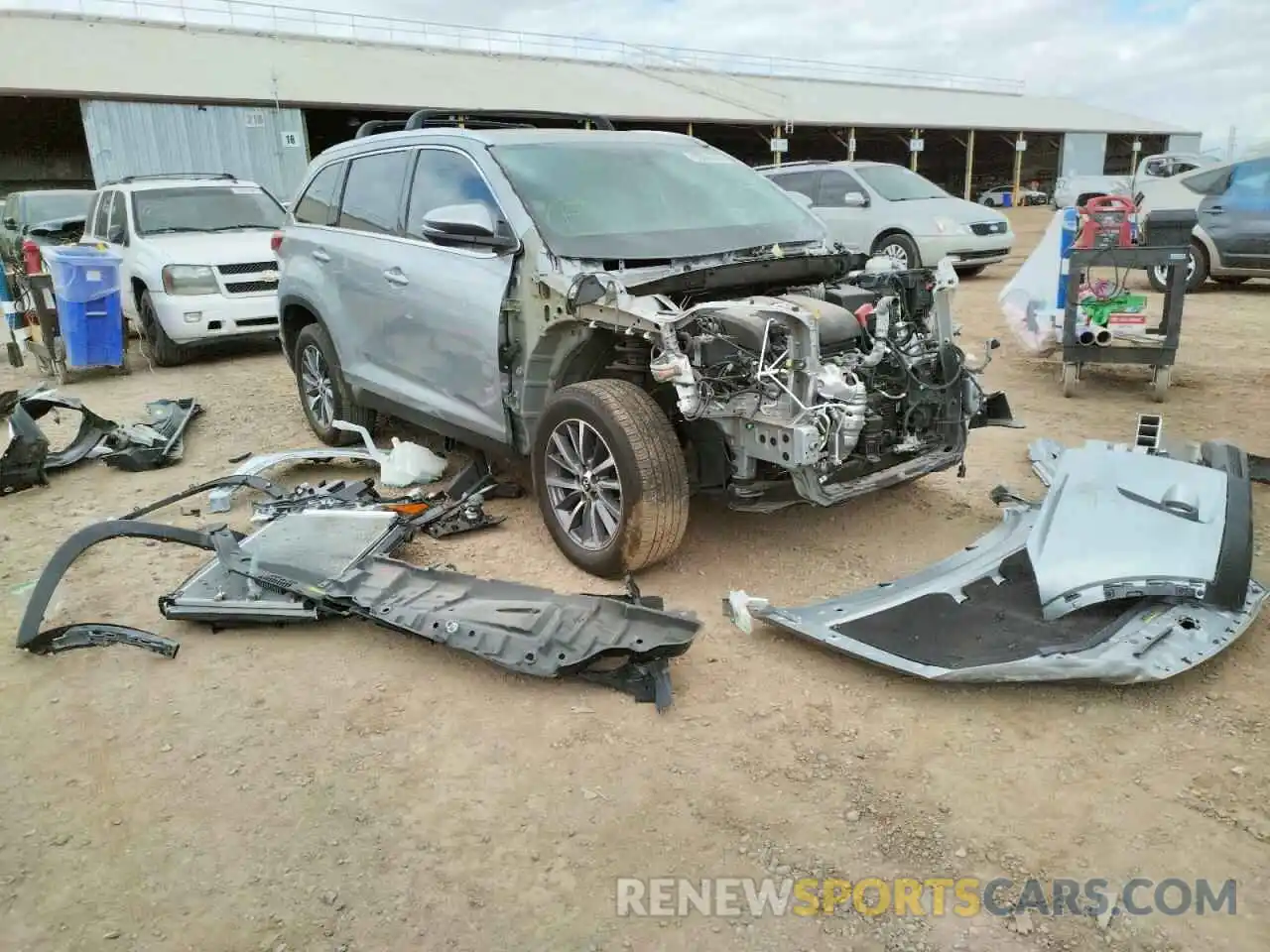 1 Photograph of a damaged car 5TDKZRFH1KS321559 TOYOTA HIGHLANDER 2019