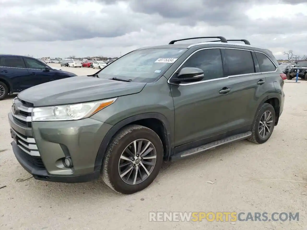 1 Photograph of a damaged car 5TDKZRFH1KS332142 TOYOTA HIGHLANDER 2019