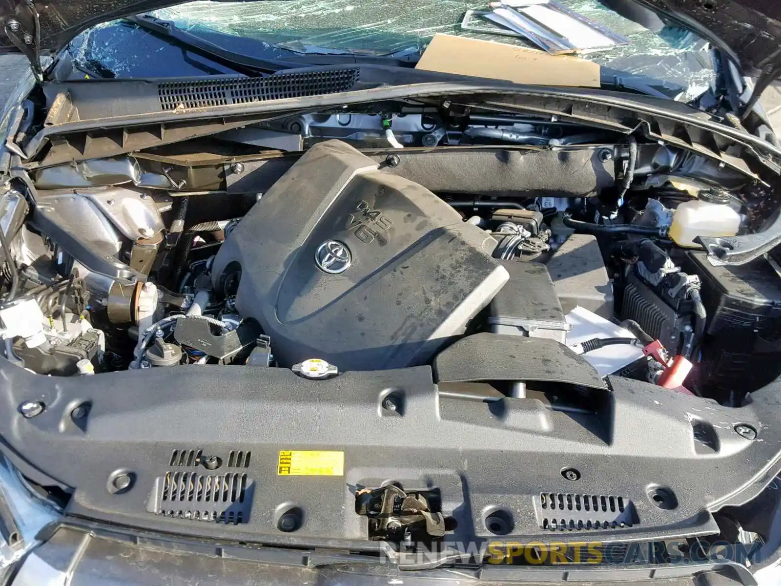 7 Photograph of a damaged car 5TDKZRFH1KS332321 TOYOTA HIGHLANDER 2019