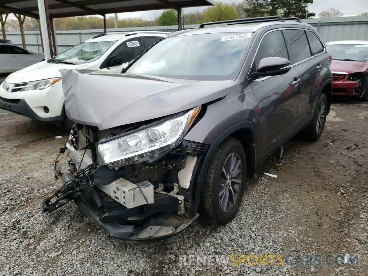 2 Photograph of a damaged car 5TDKZRFH1KS345134 TOYOTA HIGHLANDER 2019