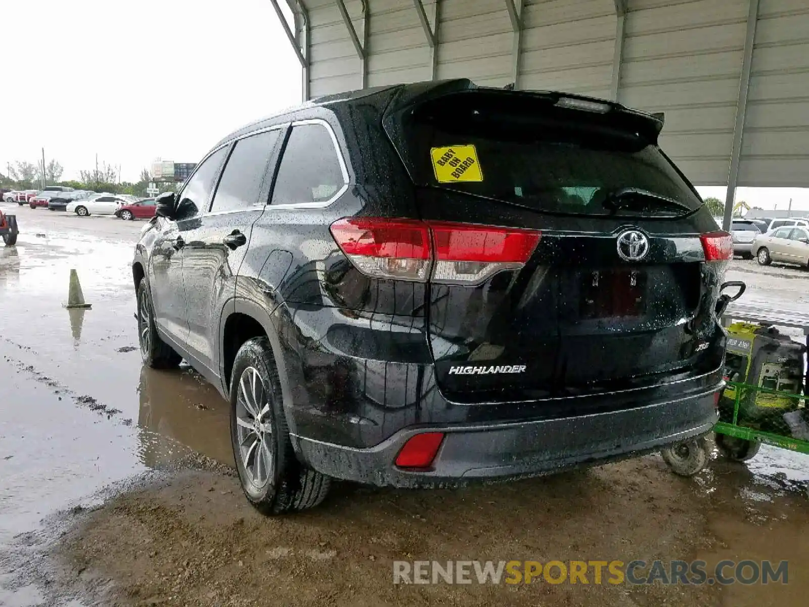 3 Photograph of a damaged car 5TDKZRFH1KS550680 TOYOTA HIGHLANDER 2019