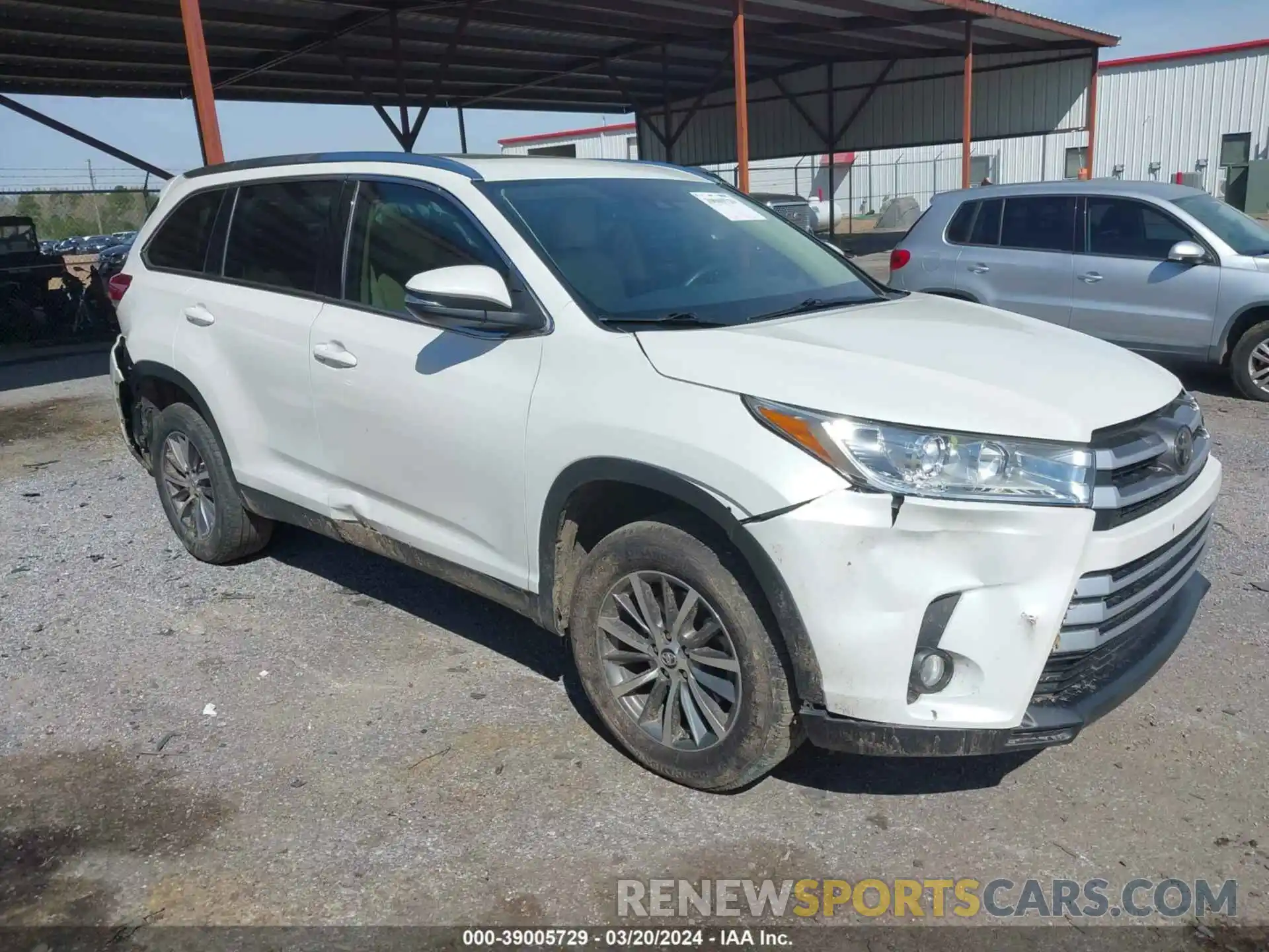 1 Photograph of a damaged car 5TDKZRFH1KS552025 TOYOTA HIGHLANDER 2019