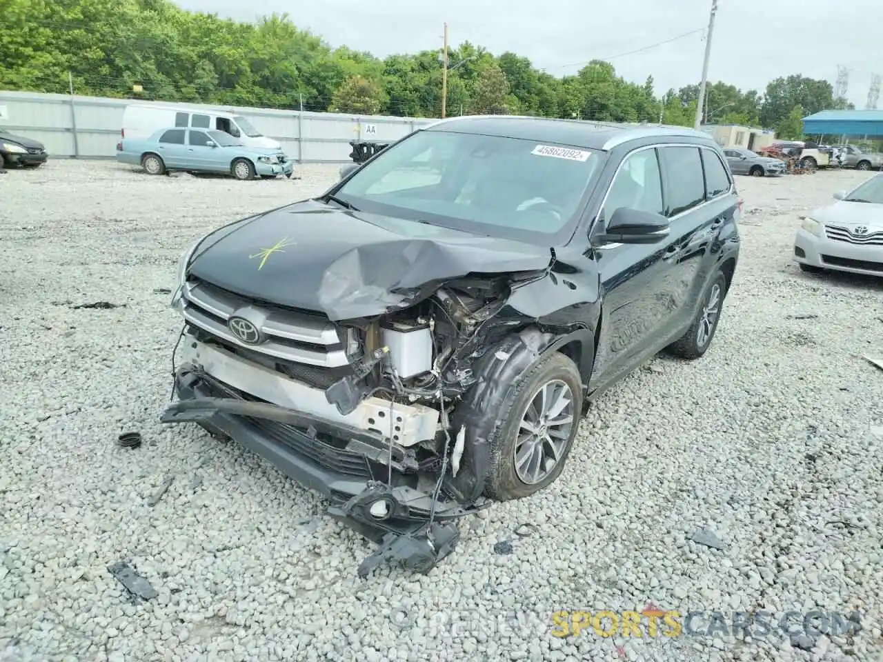 2 Photograph of a damaged car 5TDKZRFH1KS553465 TOYOTA HIGHLANDER 2019