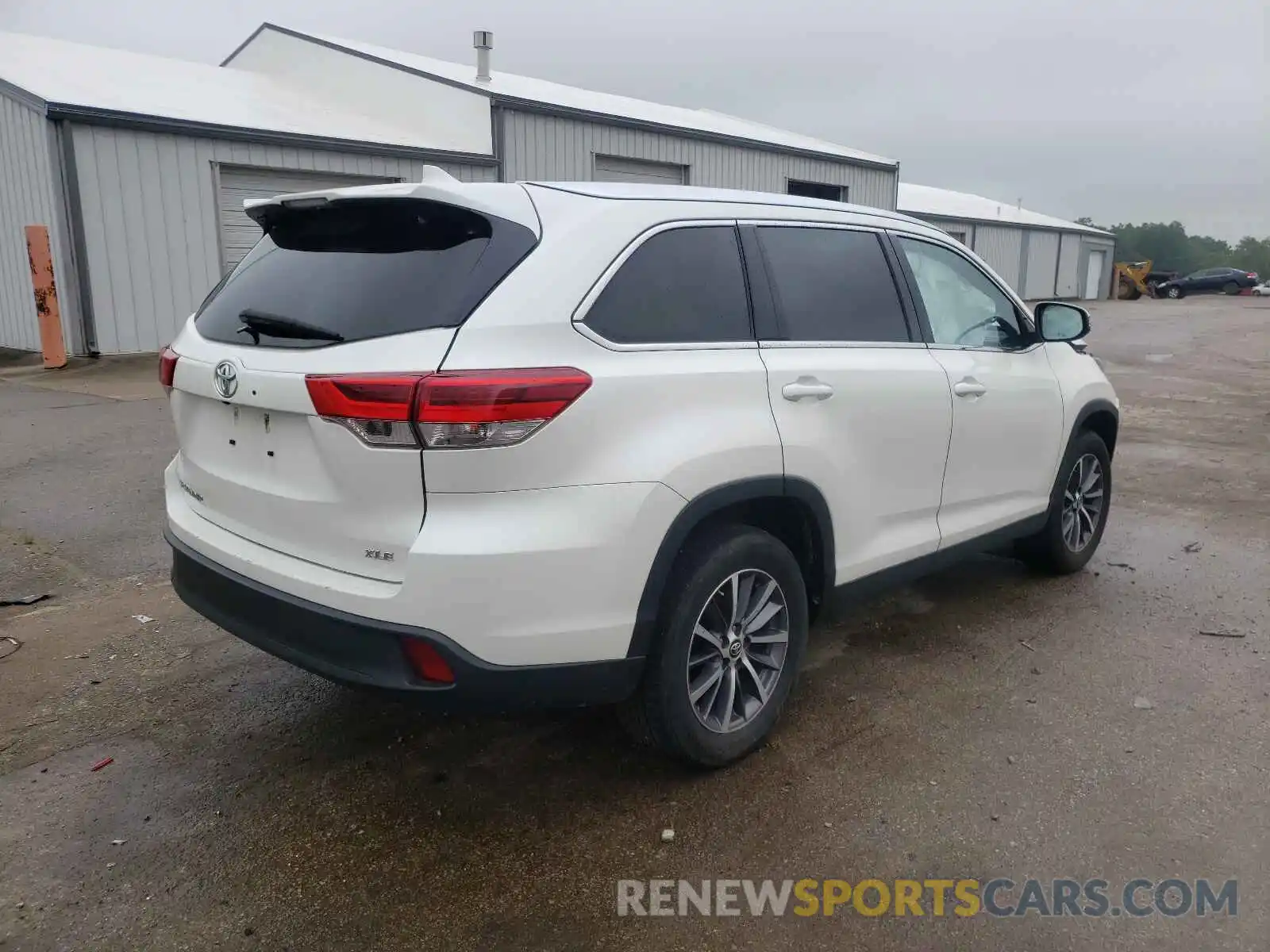 4 Фотография поврежденного автомобиля 5TDKZRFH1KS555457 TOYOTA HIGHLANDER 2019