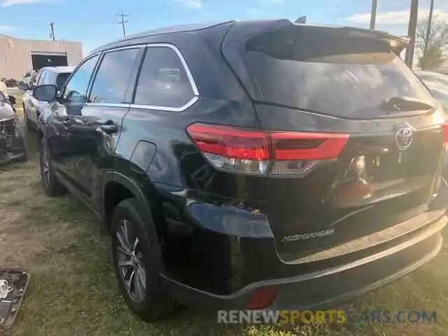 3 Photograph of a damaged car 5TDKZRFH1KS560528 TOYOTA HIGHLANDER 2019