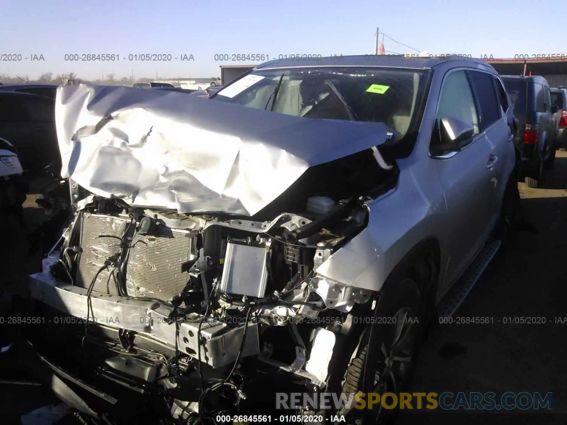 2 Photograph of a damaged car 5TDKZRFH1KS565969 TOYOTA HIGHLANDER 2019