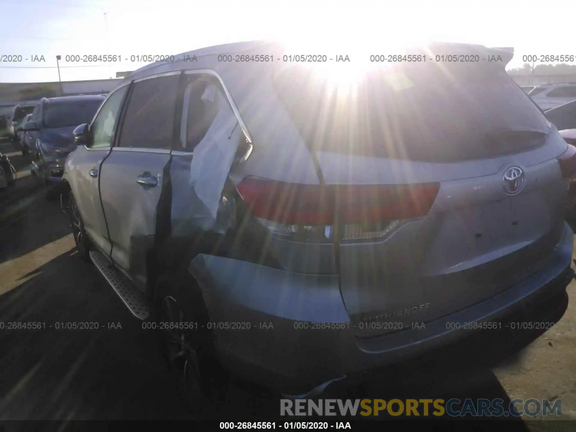 3 Photograph of a damaged car 5TDKZRFH1KS565969 TOYOTA HIGHLANDER 2019