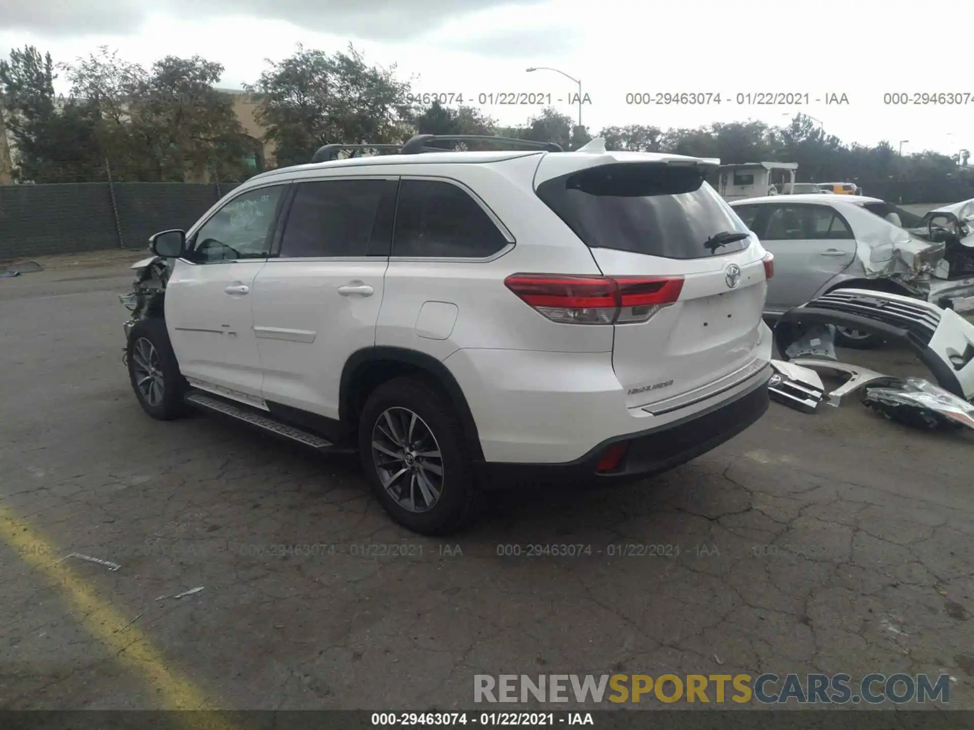 3 Photograph of a damaged car 5TDKZRFH1KS566250 TOYOTA HIGHLANDER 2019