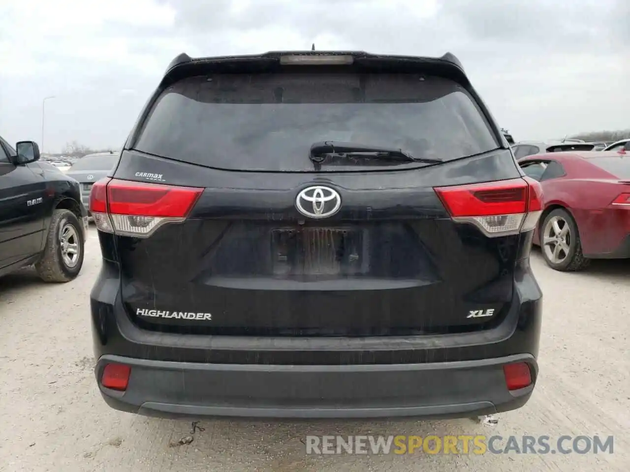 6 Photograph of a damaged car 5TDKZRFH1KS566460 TOYOTA HIGHLANDER 2019