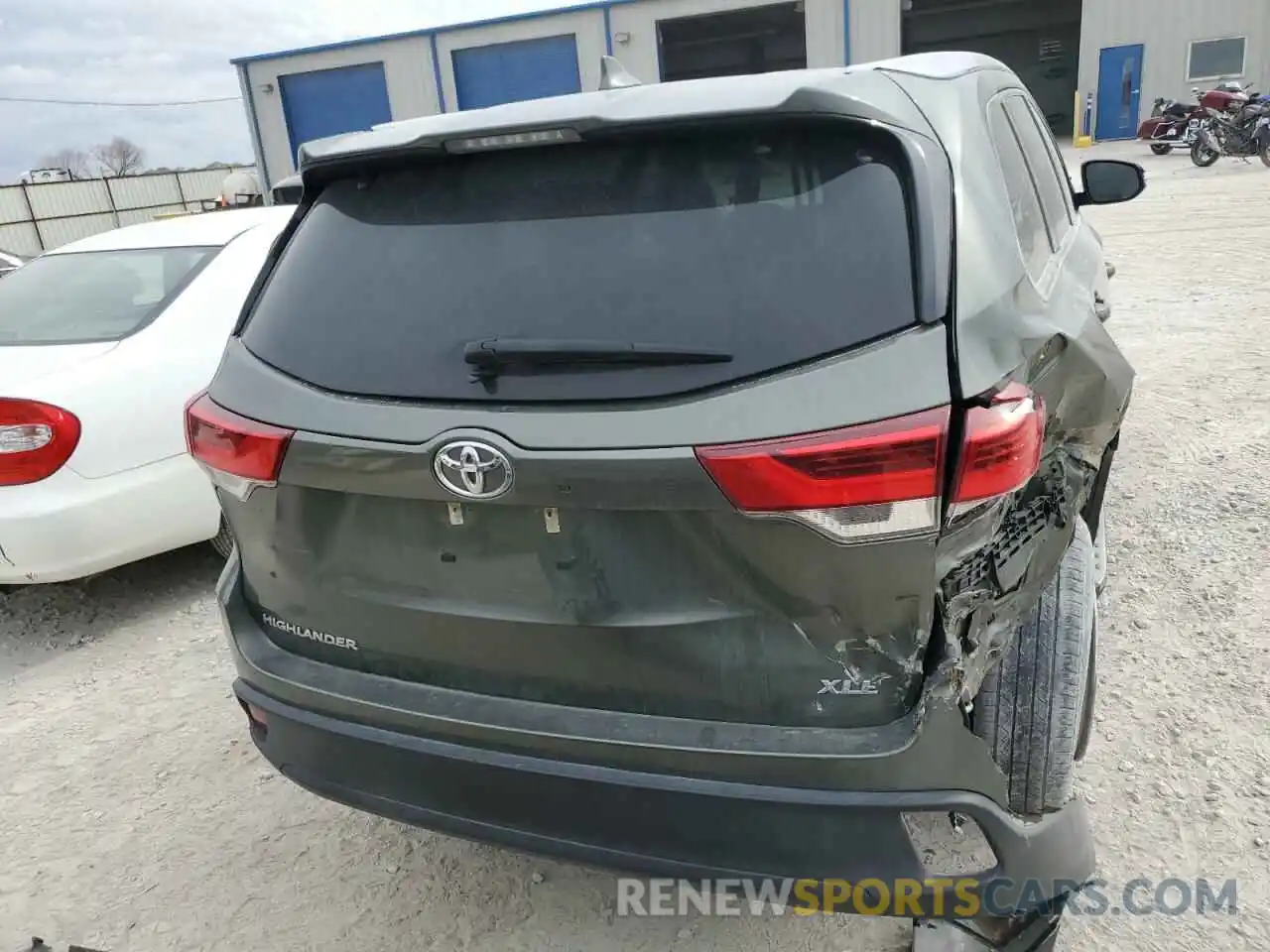 6 Photograph of a damaged car 5TDKZRFH2KS294310 TOYOTA HIGHLANDER 2019