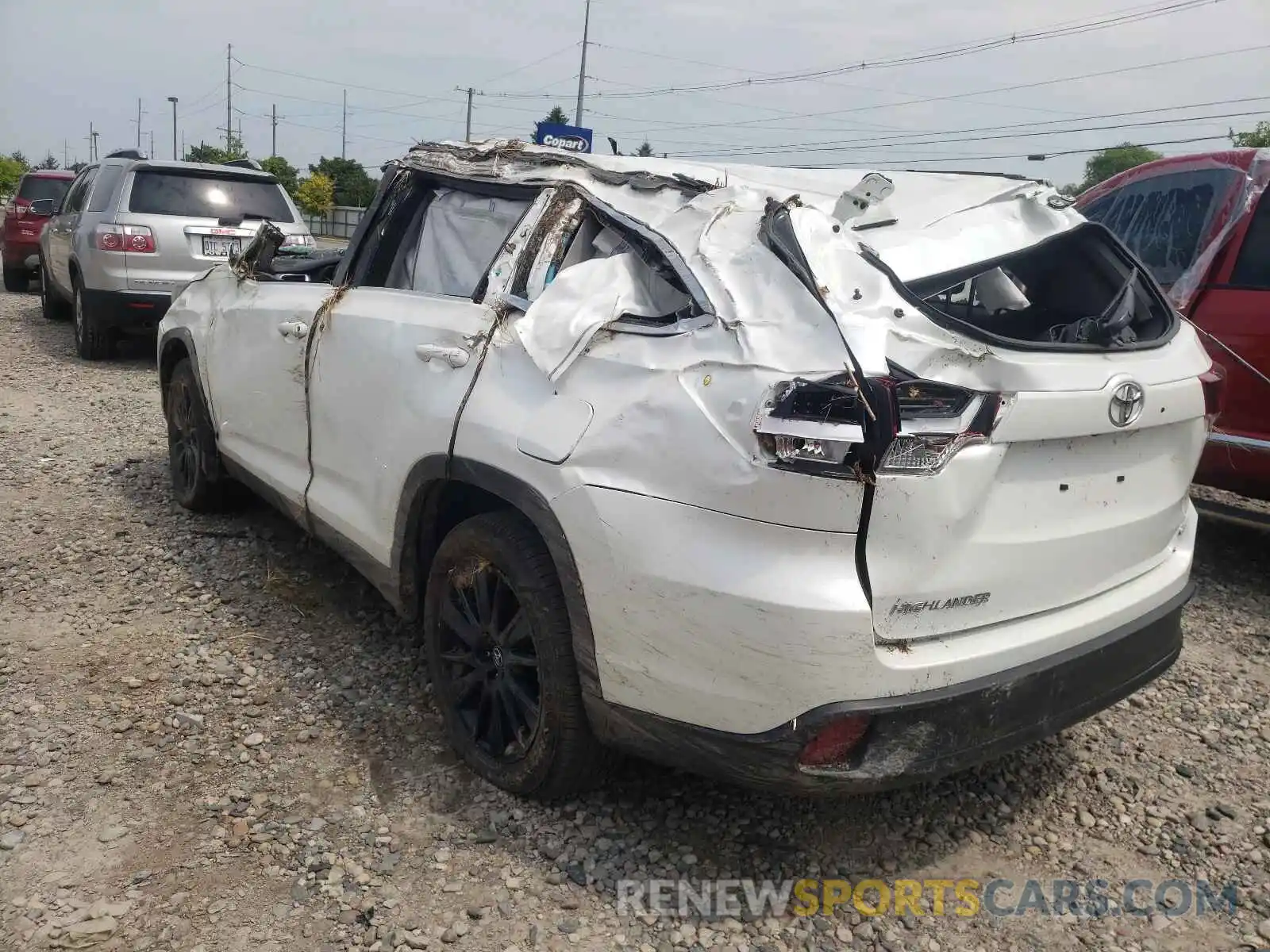 3 Photograph of a damaged car 5TDKZRFH2KS334188 TOYOTA HIGHLANDER 2019