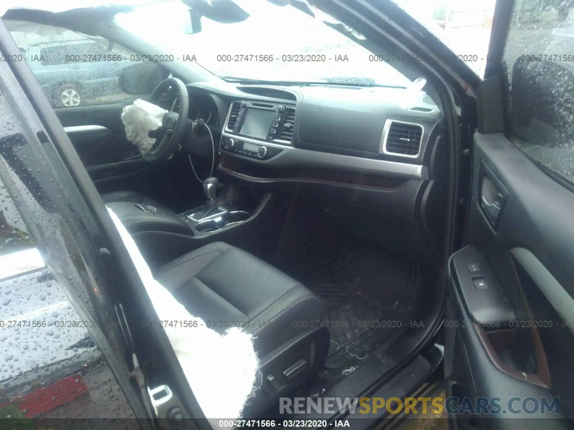 5 Photograph of a damaged car 5TDKZRFH2KS336412 TOYOTA HIGHLANDER 2019