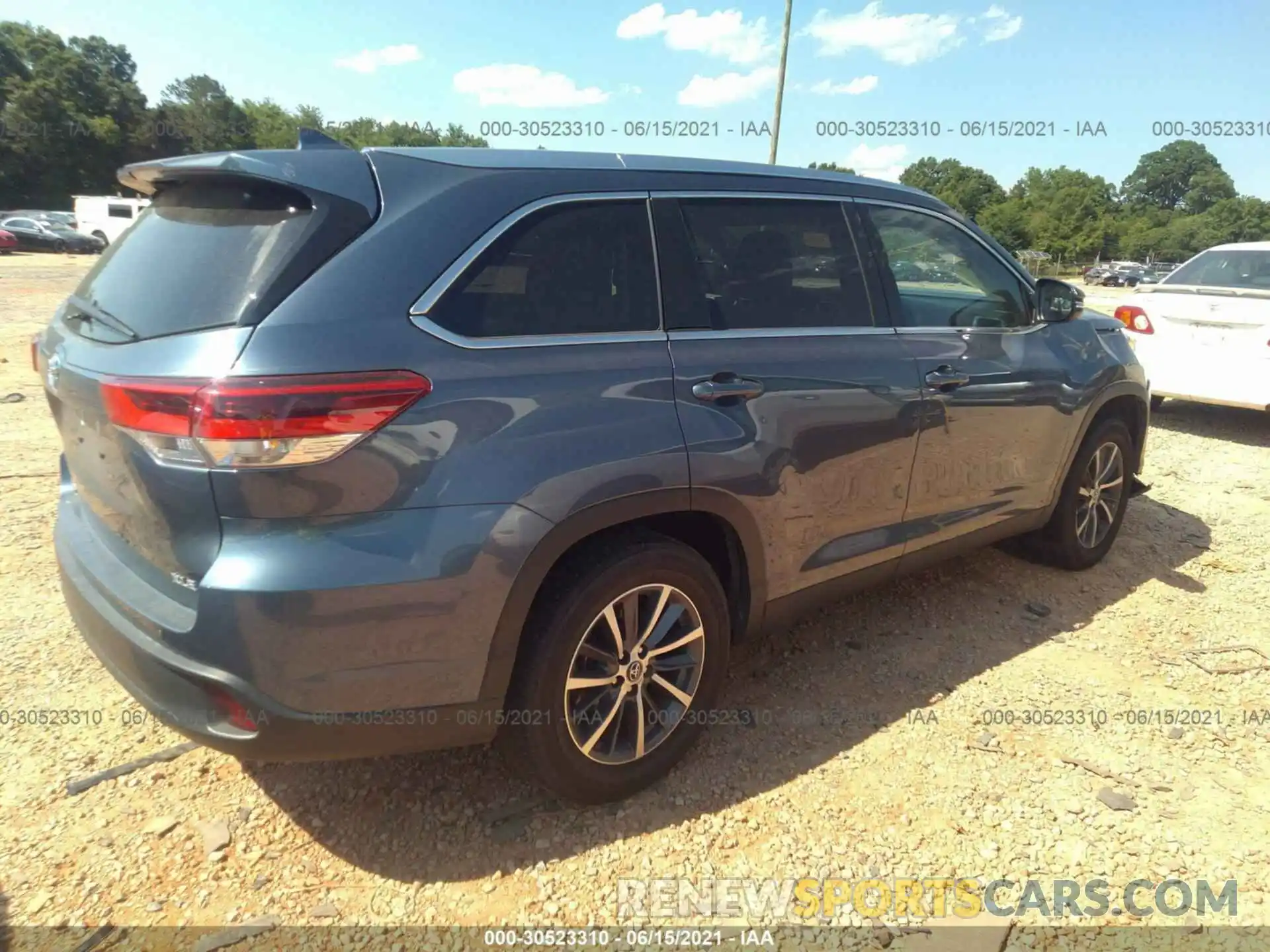 4 Фотография поврежденного автомобиля 5TDKZRFH2KS342226 TOYOTA HIGHLANDER 2019