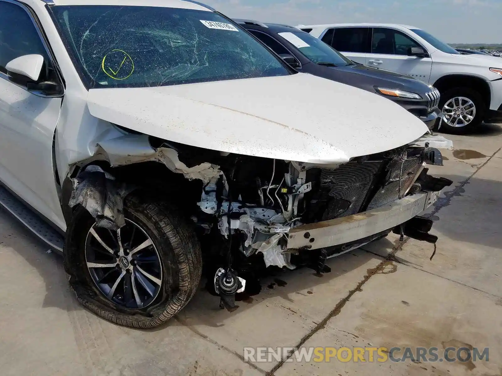 9 Фотография поврежденного автомобиля 5TDKZRFH2KS350181 TOYOTA HIGHLANDER 2019