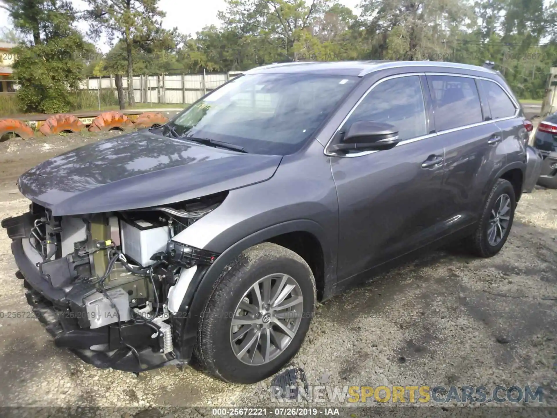 2 Photograph of a damaged car 5TDKZRFH2KS553300 TOYOTA HIGHLANDER 2019