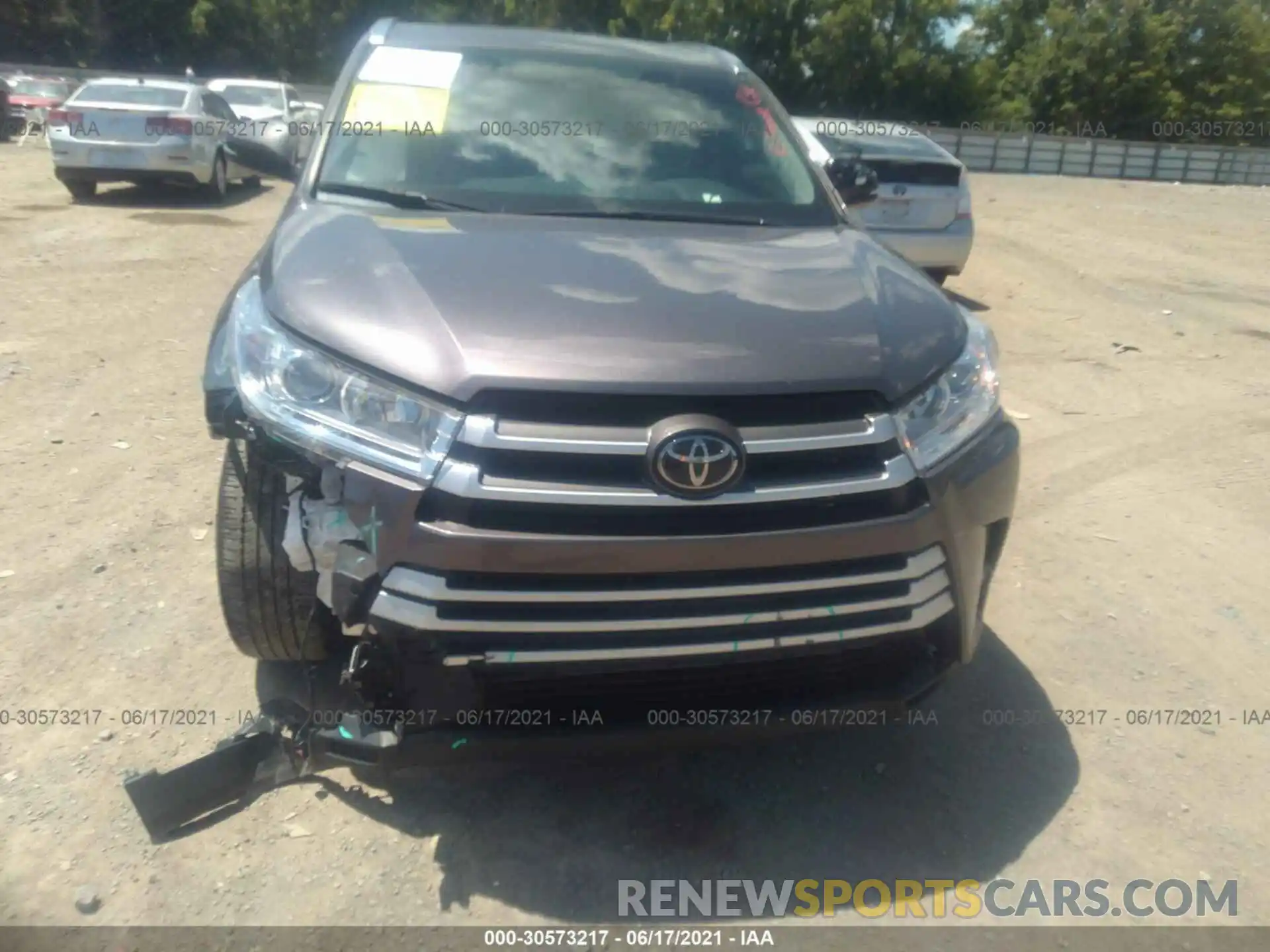 6 Photograph of a damaged car 5TDKZRFH2KS559212 TOYOTA HIGHLANDER 2019