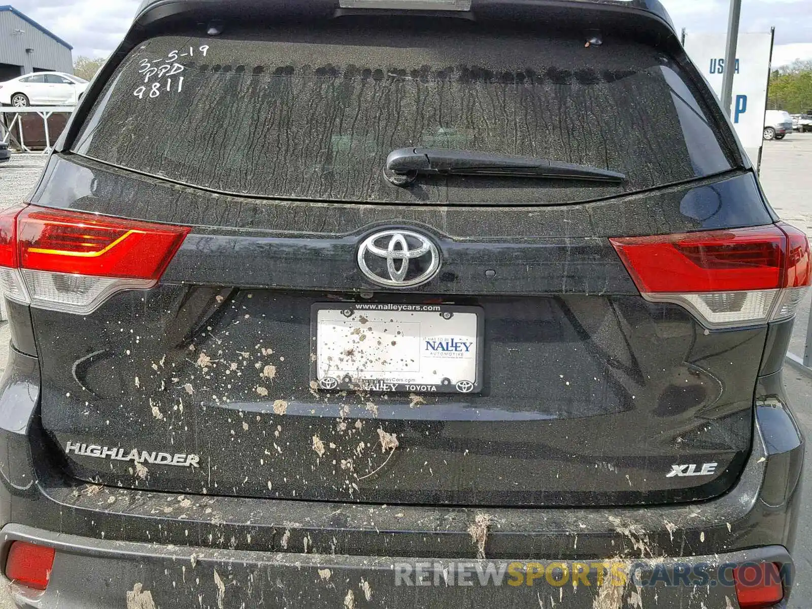 9 Photograph of a damaged car 5TDKZRFH2KS559811 TOYOTA HIGHLANDER 2019