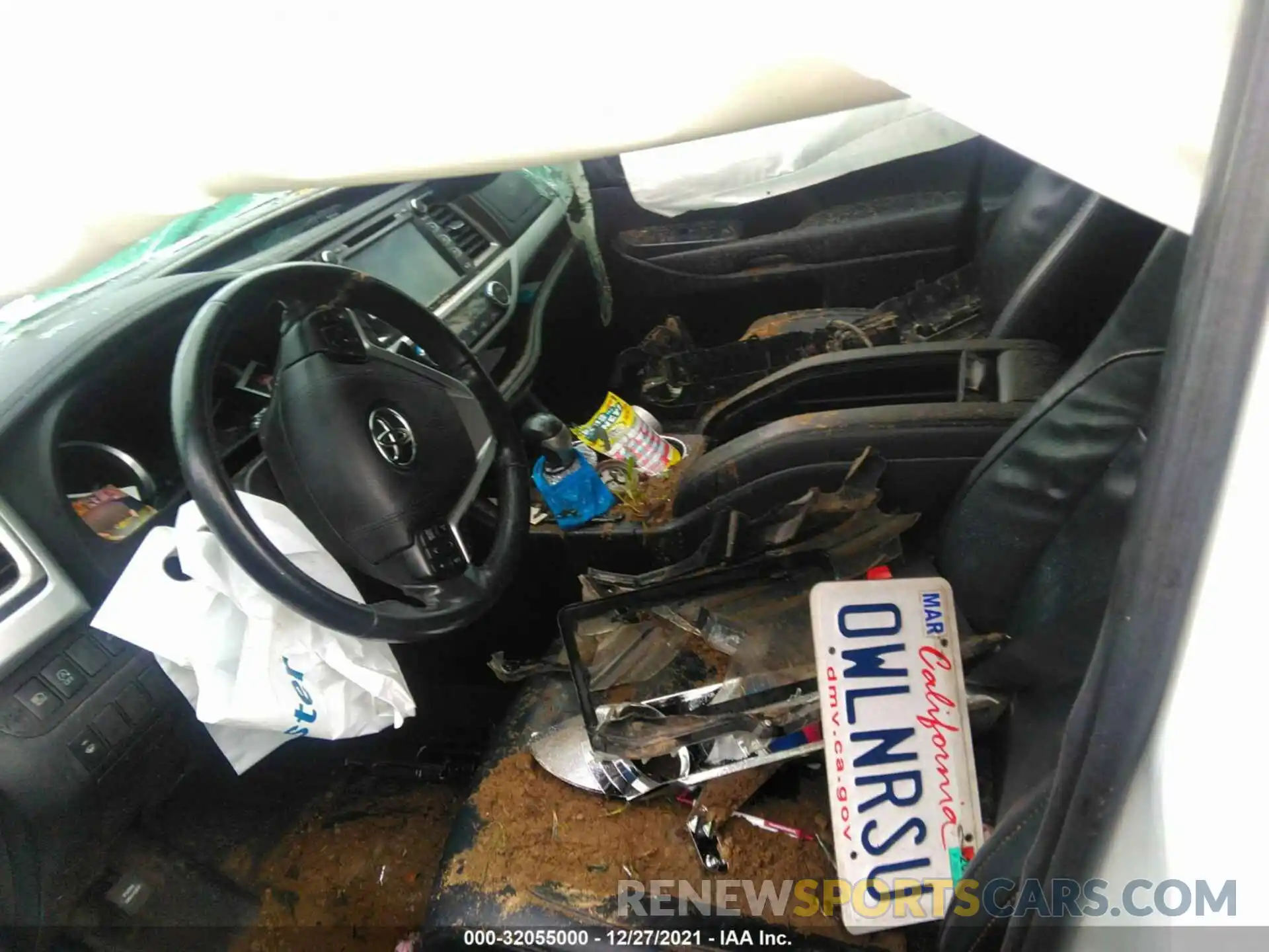 5 Photograph of a damaged car 5TDKZRFH2KS560585 TOYOTA HIGHLANDER 2019