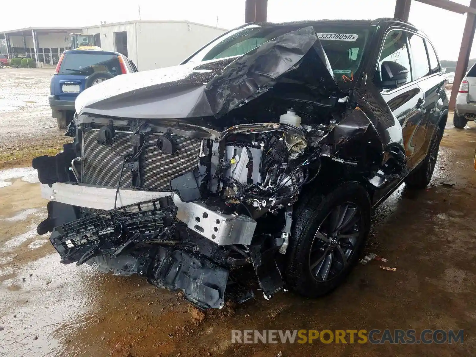 2 Photograph of a damaged car 5TDKZRFH2KS564703 TOYOTA HIGHLANDER 2019