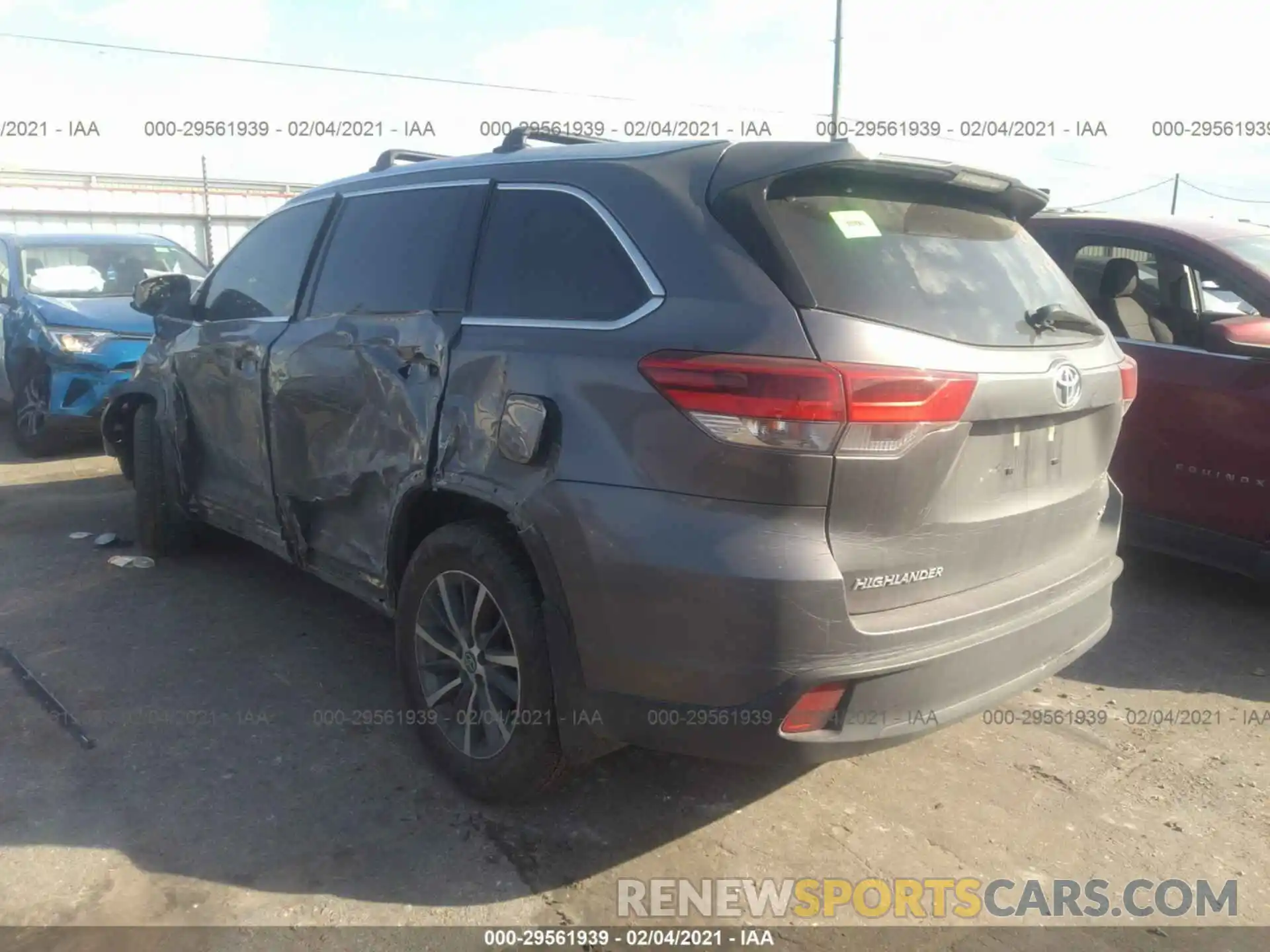 3 Photograph of a damaged car 5TDKZRFH2KS567357 TOYOTA HIGHLANDER 2019