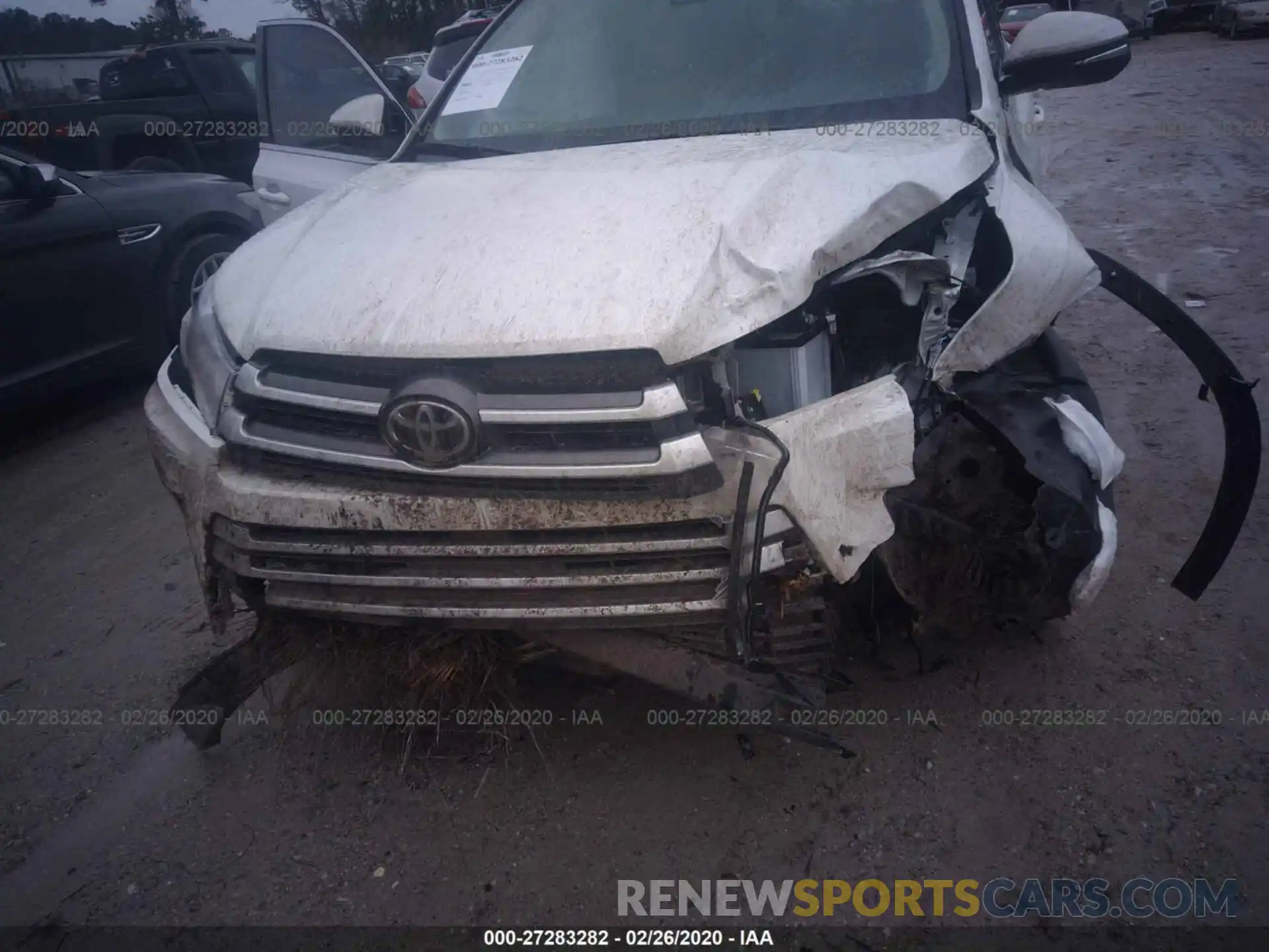 6 Photograph of a damaged car 5TDKZRFH2KS570727 TOYOTA HIGHLANDER 2019