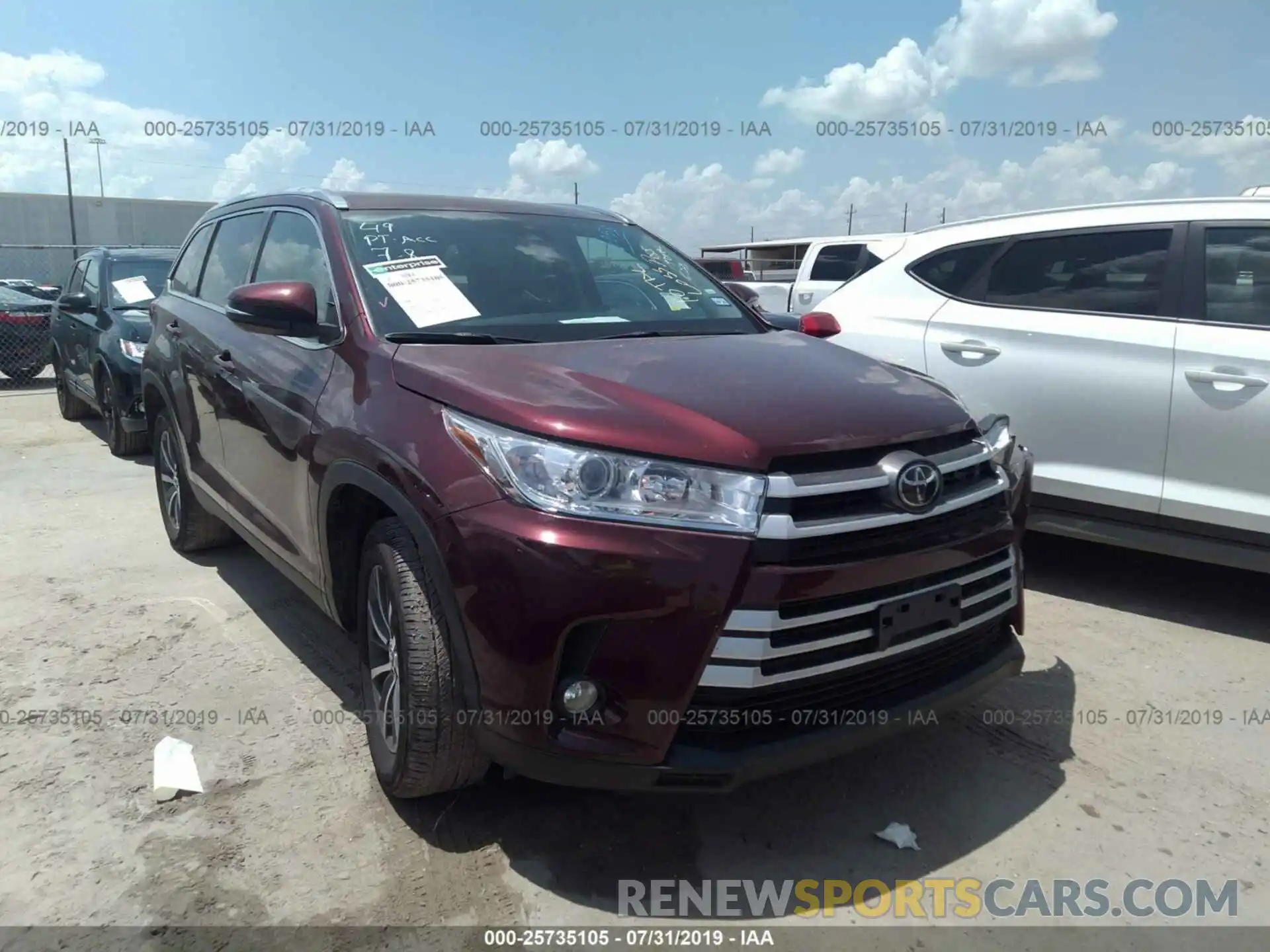 1 Photograph of a damaged car 5TDKZRFH3KS292372 TOYOTA HIGHLANDER 2019