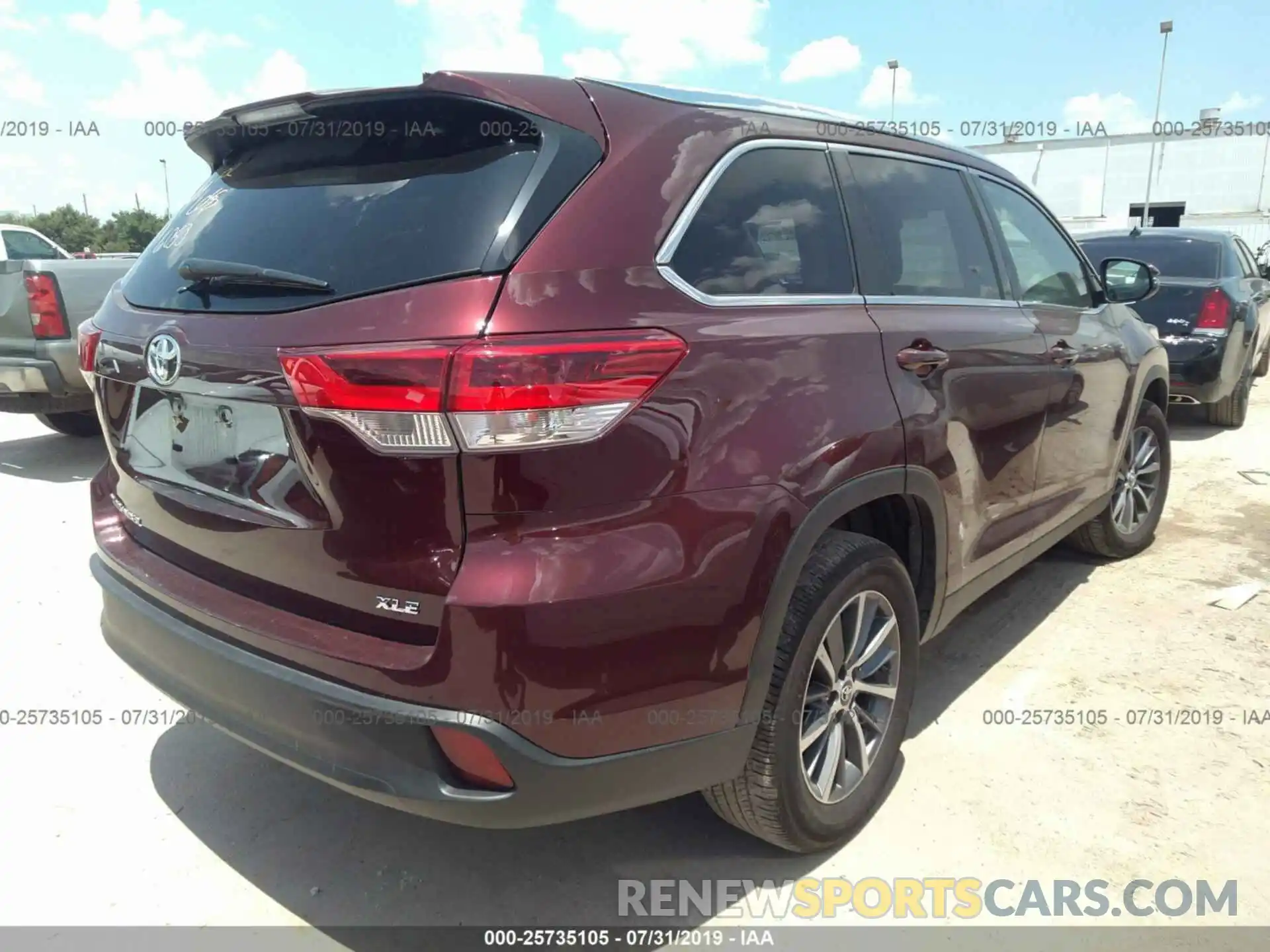 4 Фотография поврежденного автомобиля 5TDKZRFH3KS292372 TOYOTA HIGHLANDER 2019