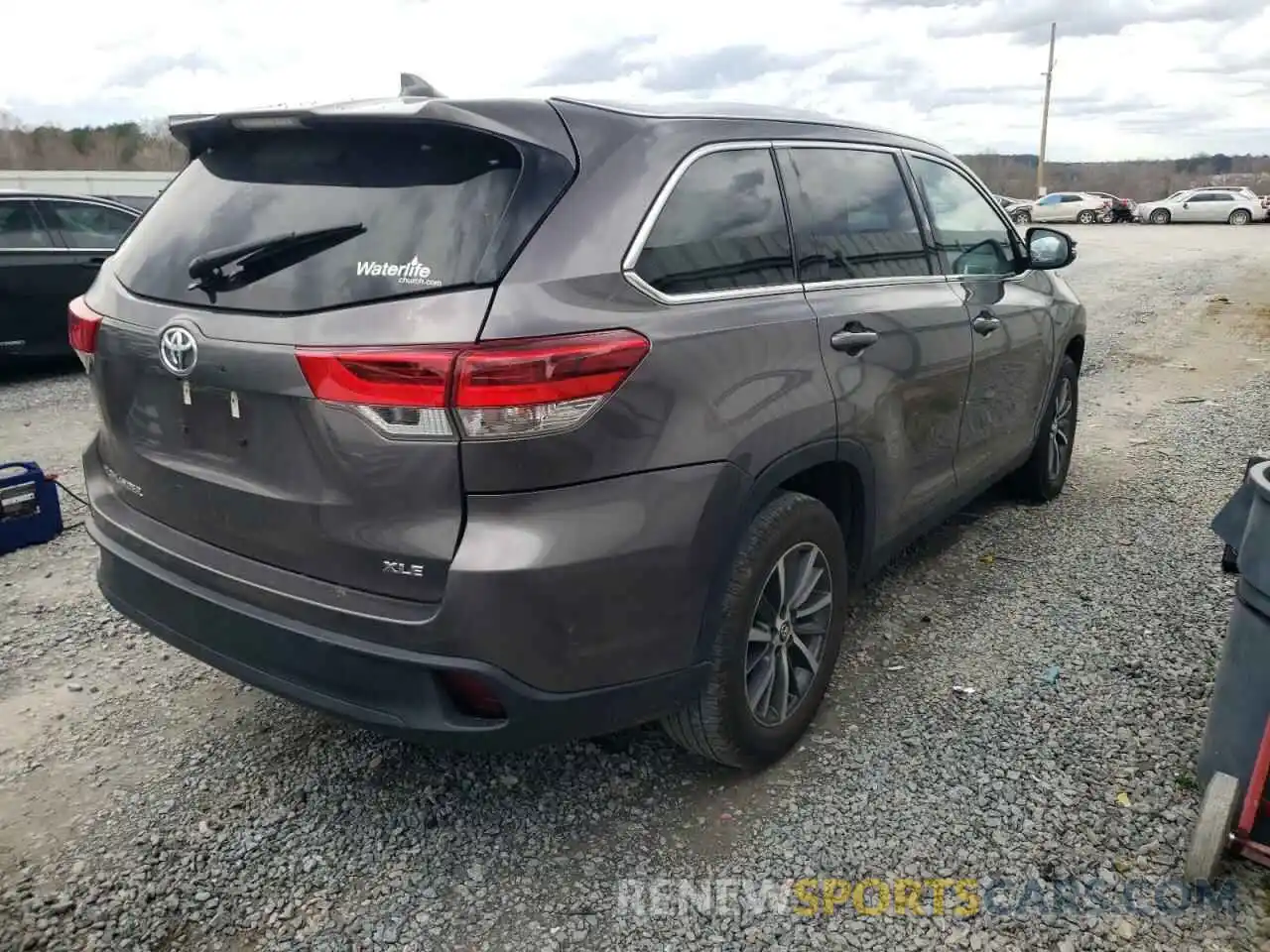 4 Фотография поврежденного автомобиля 5TDKZRFH3KS303855 TOYOTA HIGHLANDER 2019