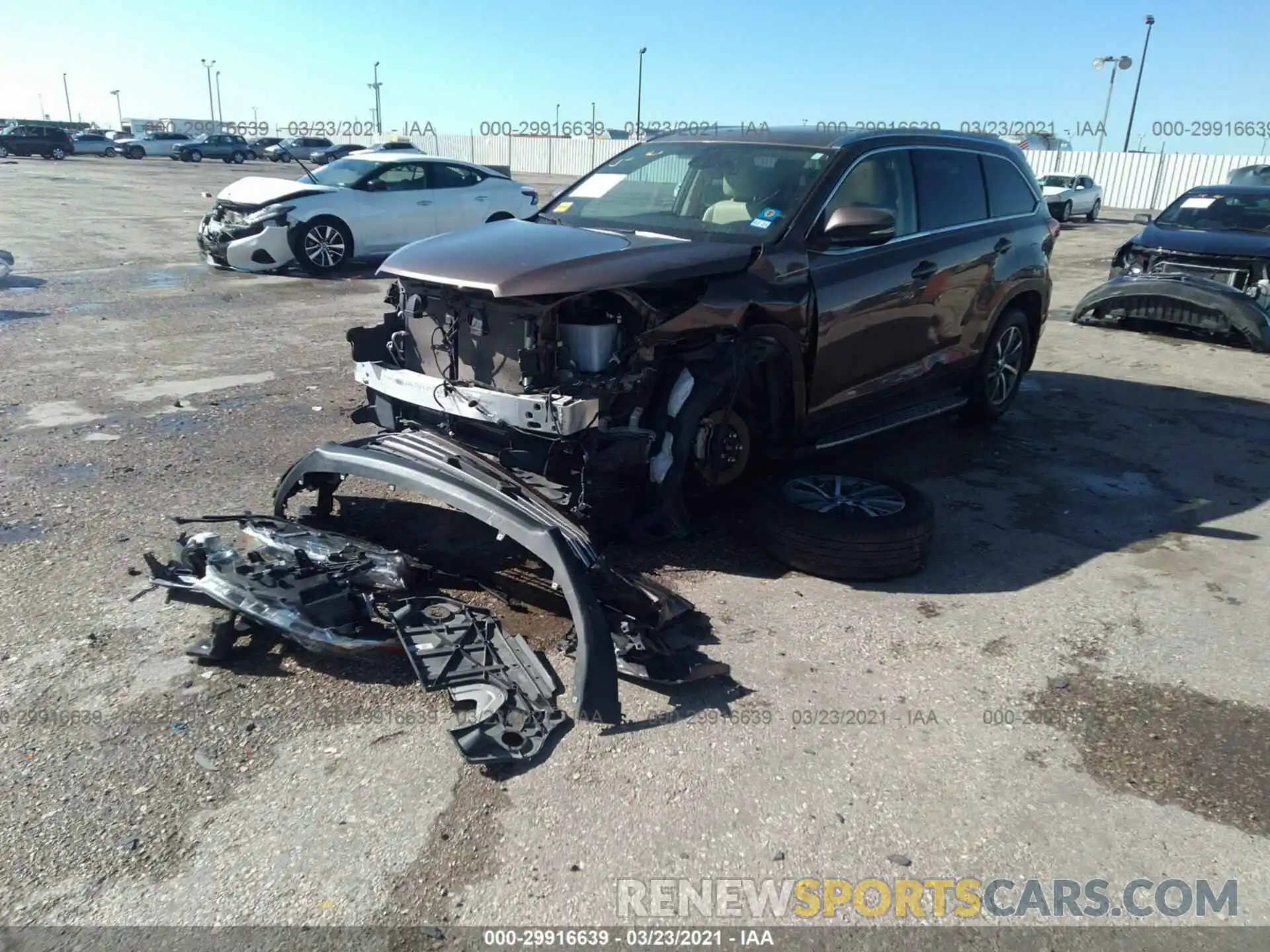 2 Photograph of a damaged car 5TDKZRFH3KS309283 TOYOTA HIGHLANDER 2019