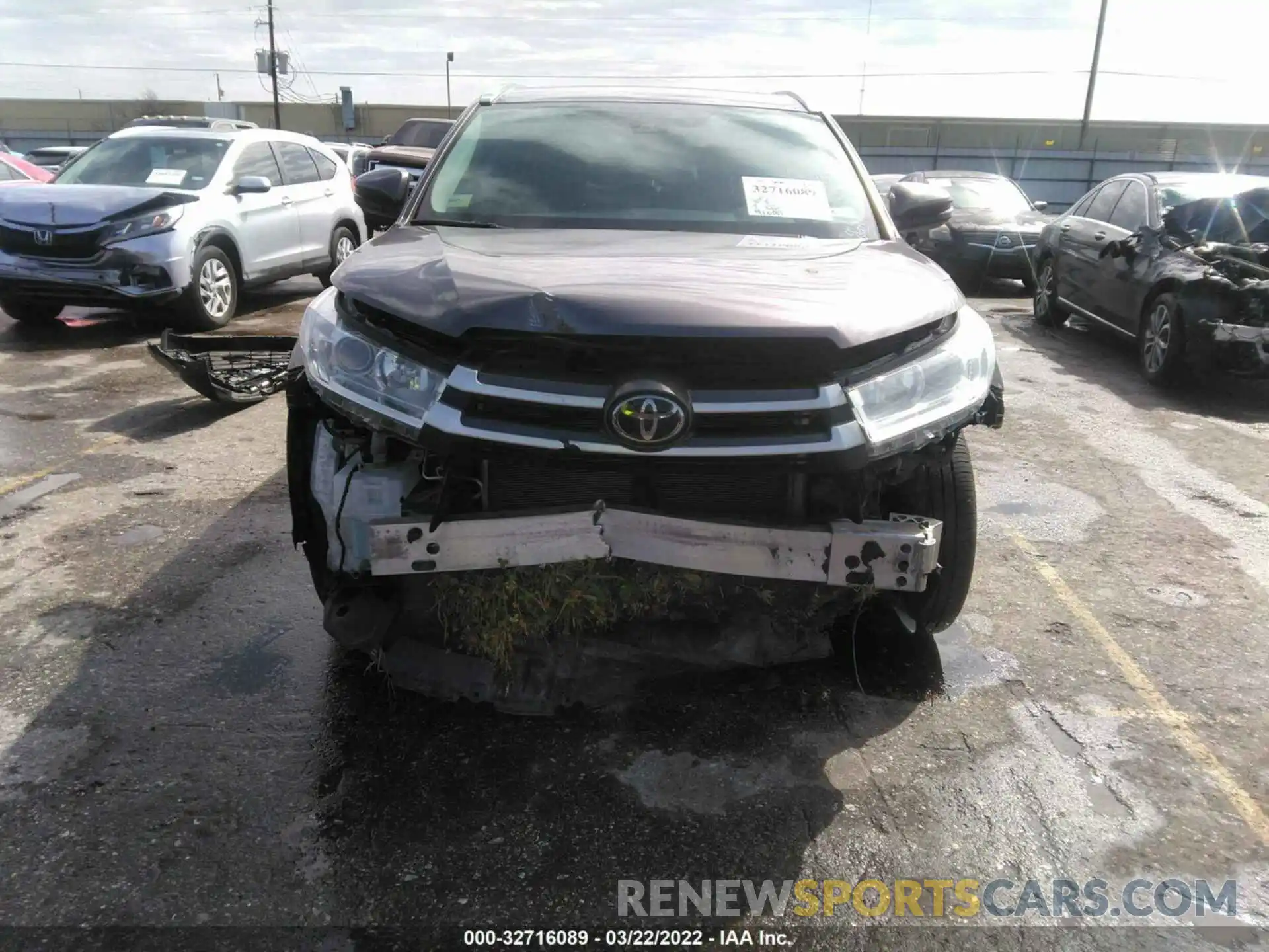 6 Фотография поврежденного автомобиля 5TDKZRFH3KS310028 TOYOTA HIGHLANDER 2019