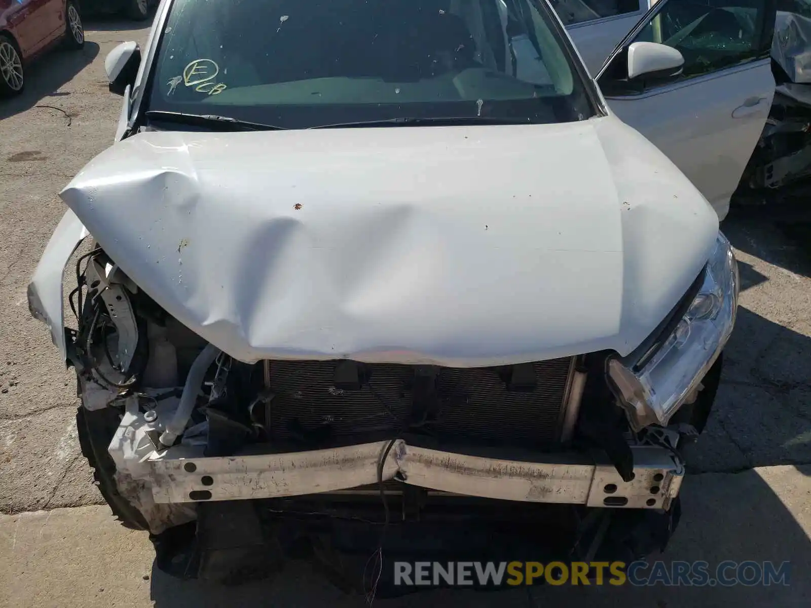 7 Photograph of a damaged car 5TDKZRFH3KS312801 TOYOTA HIGHLANDER 2019