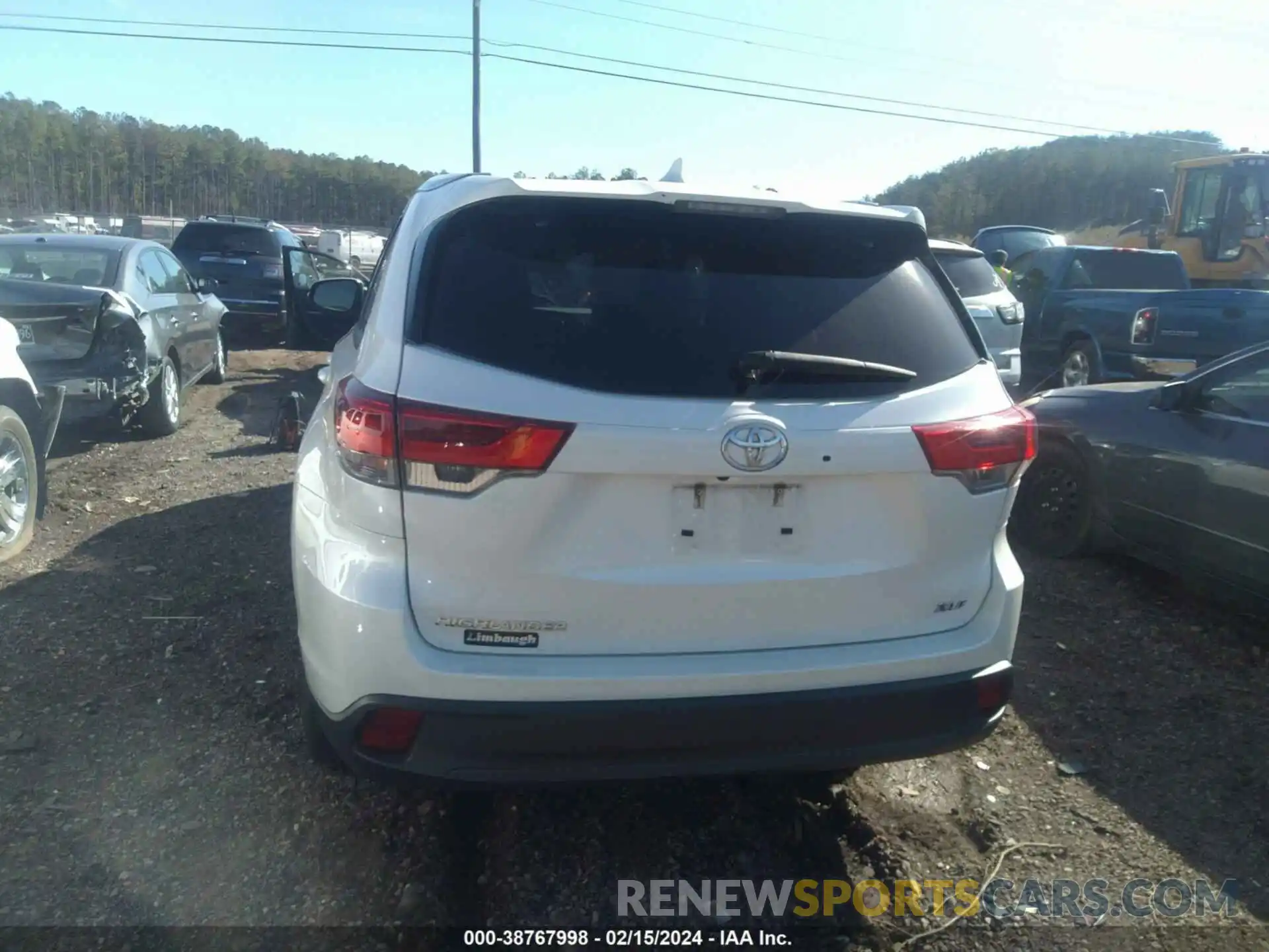 21 Photograph of a damaged car 5TDKZRFH3KS314189 TOYOTA HIGHLANDER 2019