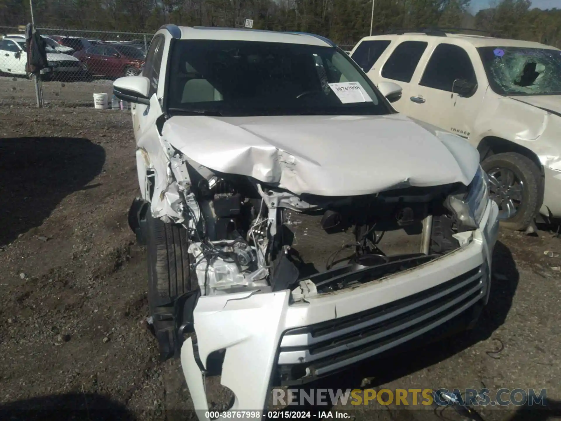 6 Photograph of a damaged car 5TDKZRFH3KS314189 TOYOTA HIGHLANDER 2019