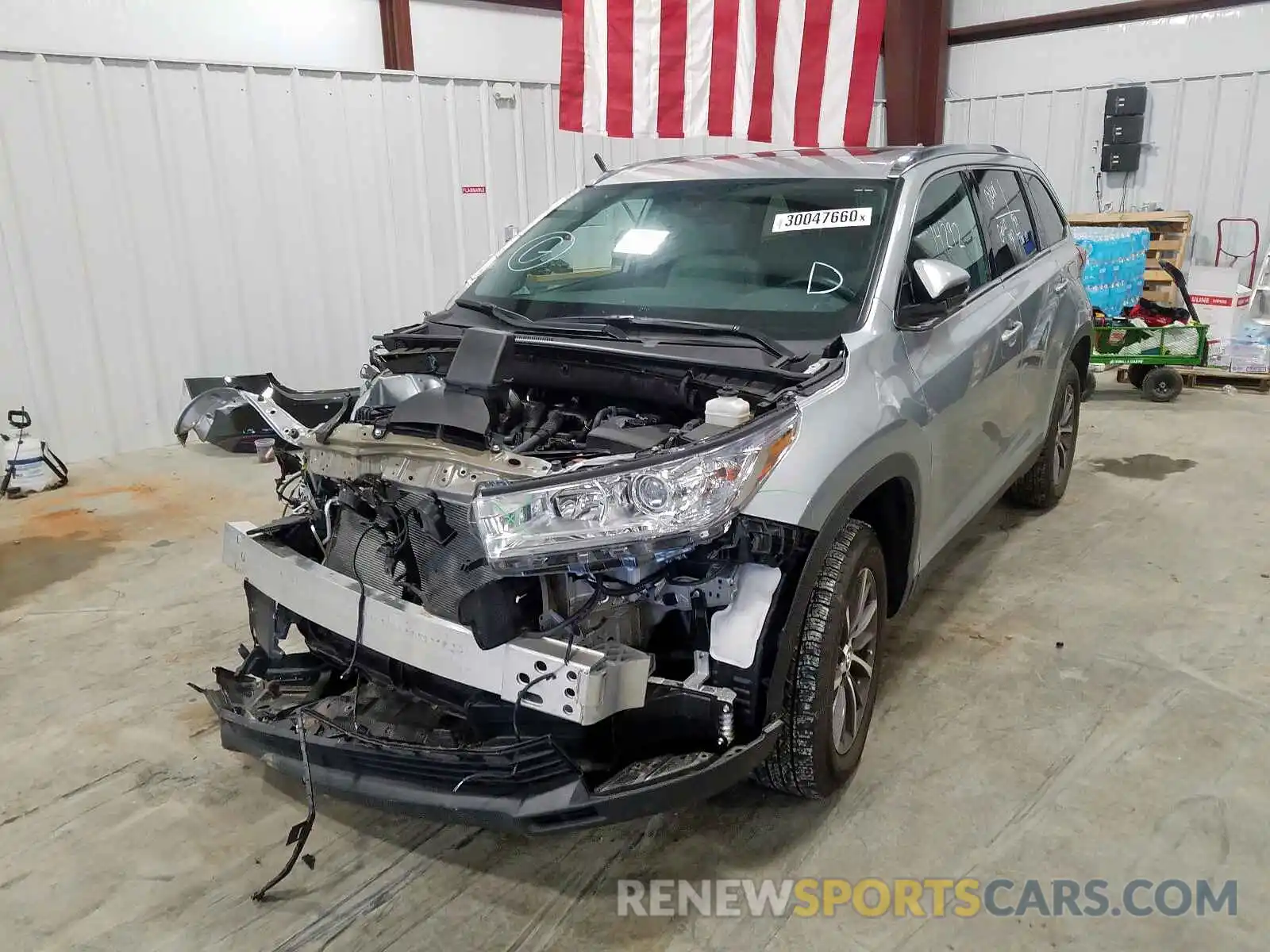 2 Photograph of a damaged car 5TDKZRFH3KS324172 TOYOTA HIGHLANDER 2019