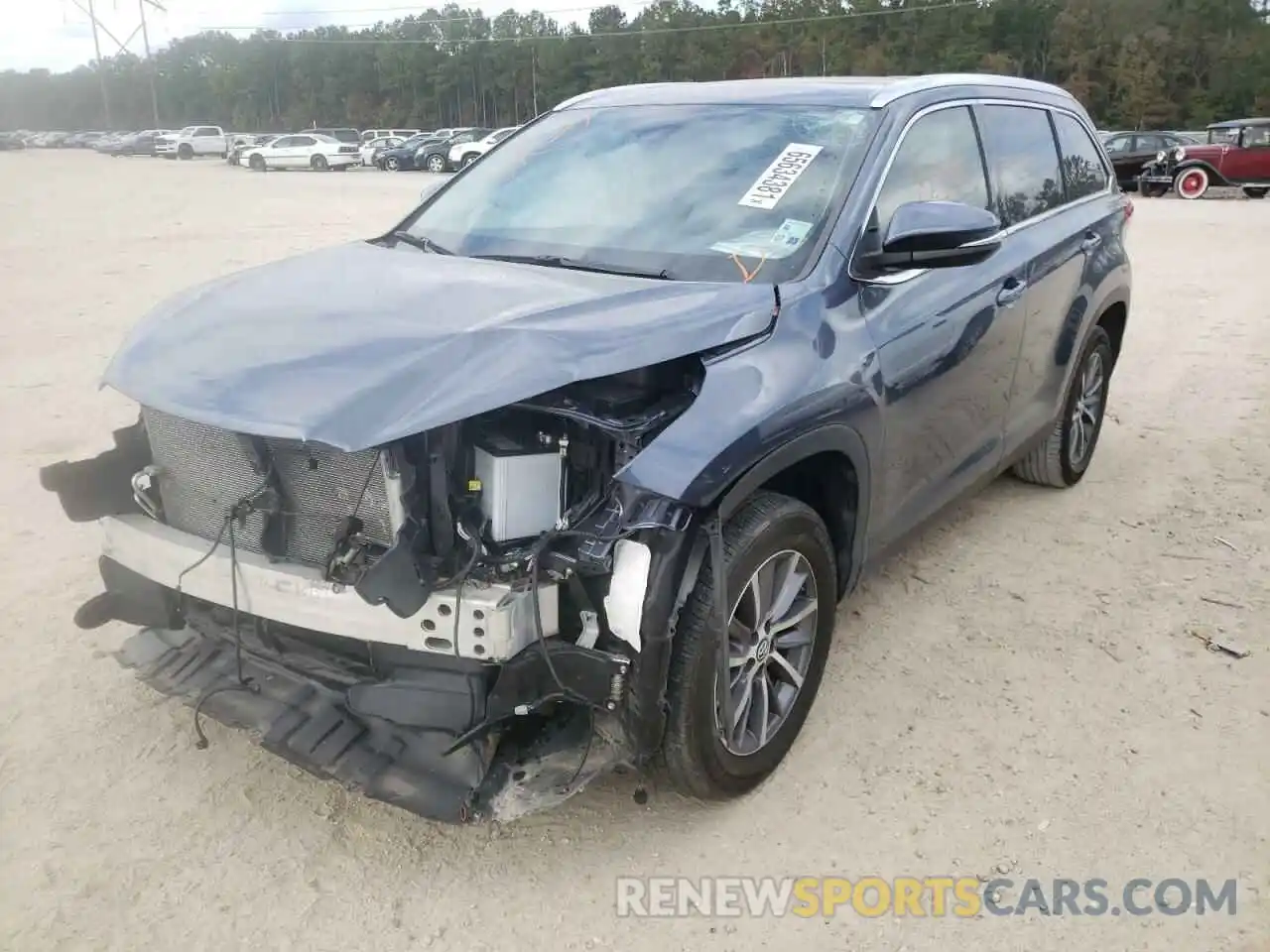 2 Photograph of a damaged car 5TDKZRFH3KS329288 TOYOTA HIGHLANDER 2019