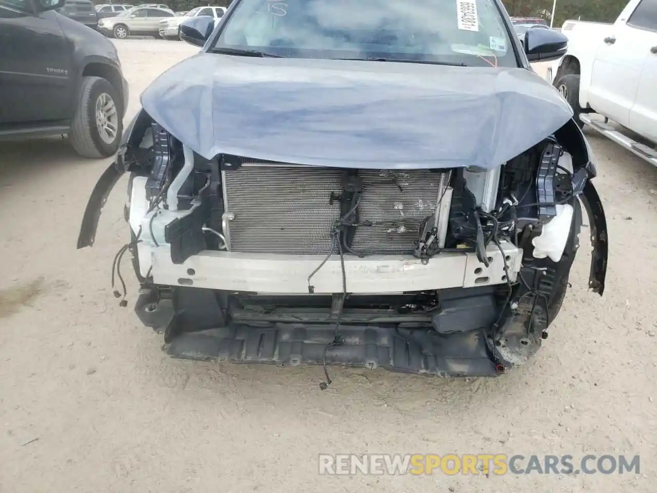 9 Photograph of a damaged car 5TDKZRFH3KS329288 TOYOTA HIGHLANDER 2019