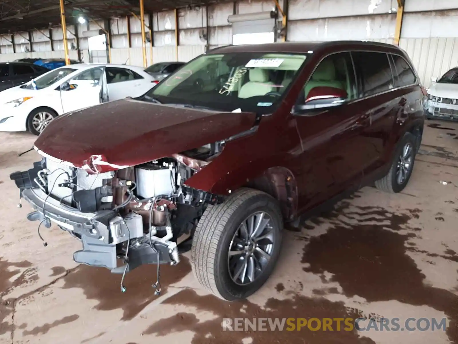 2 Photograph of a damaged car 5TDKZRFH3KS366227 TOYOTA HIGHLANDER 2019